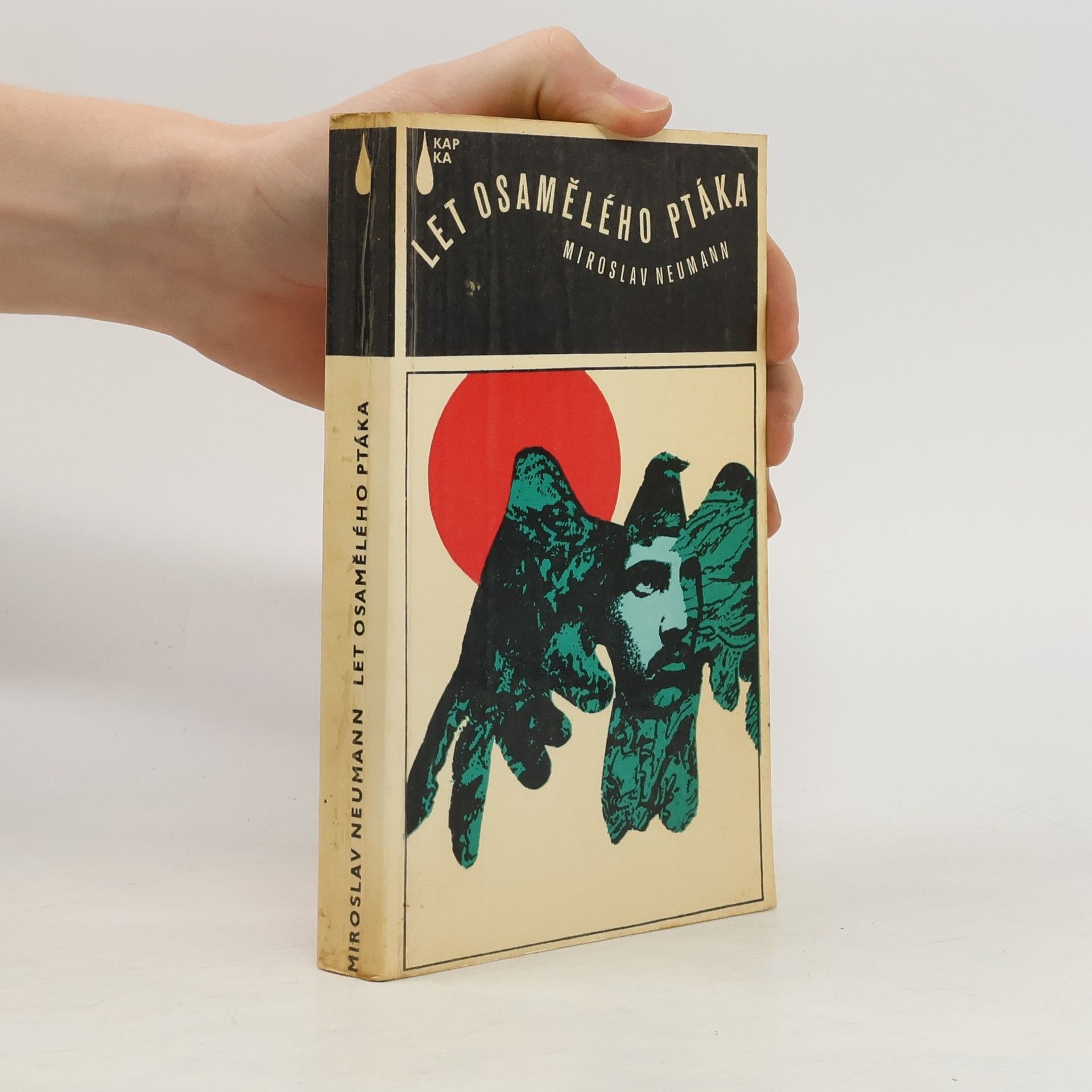 Miroslav Neumann Let osamělého ptáka