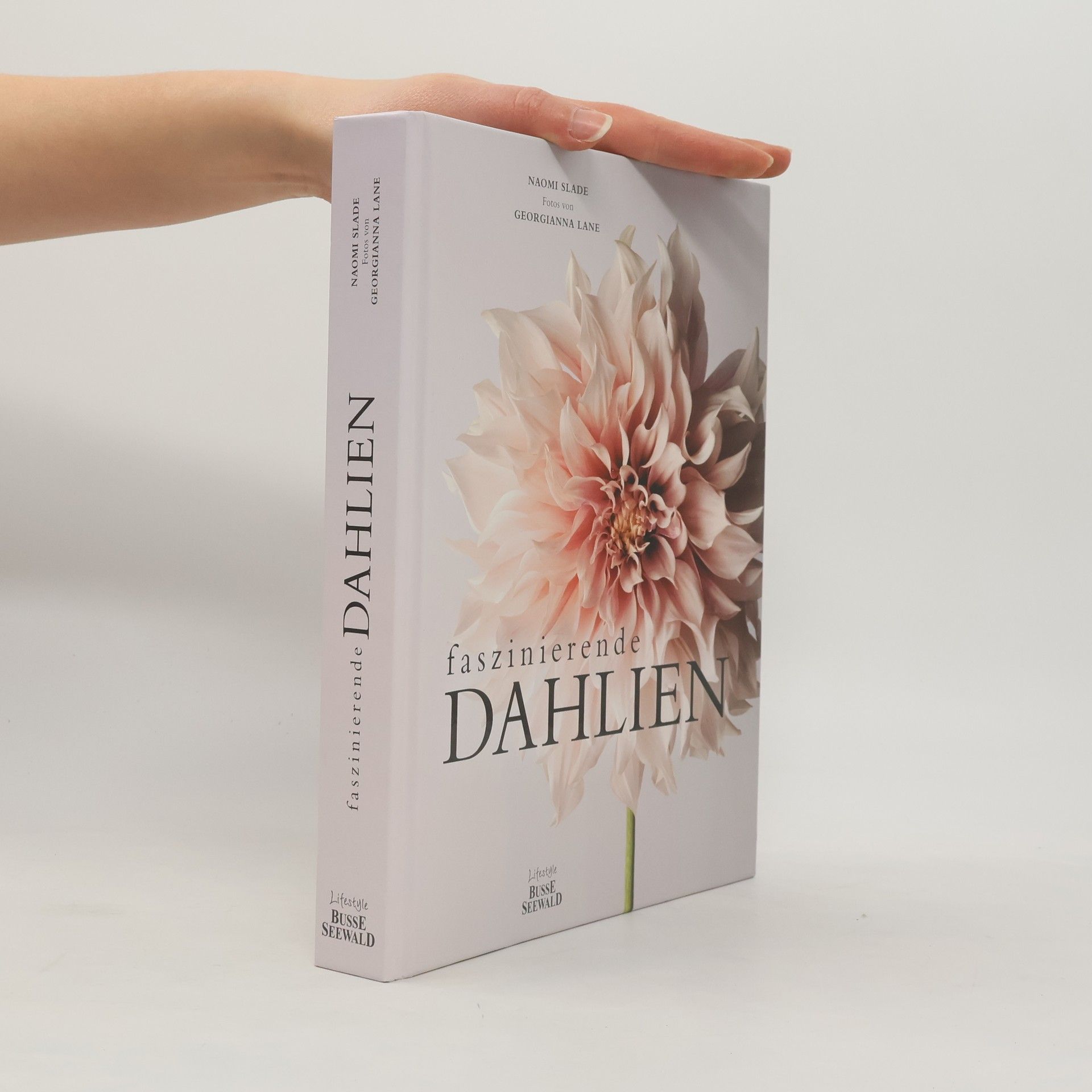 Naomi Slade Faszinierende Dahlien