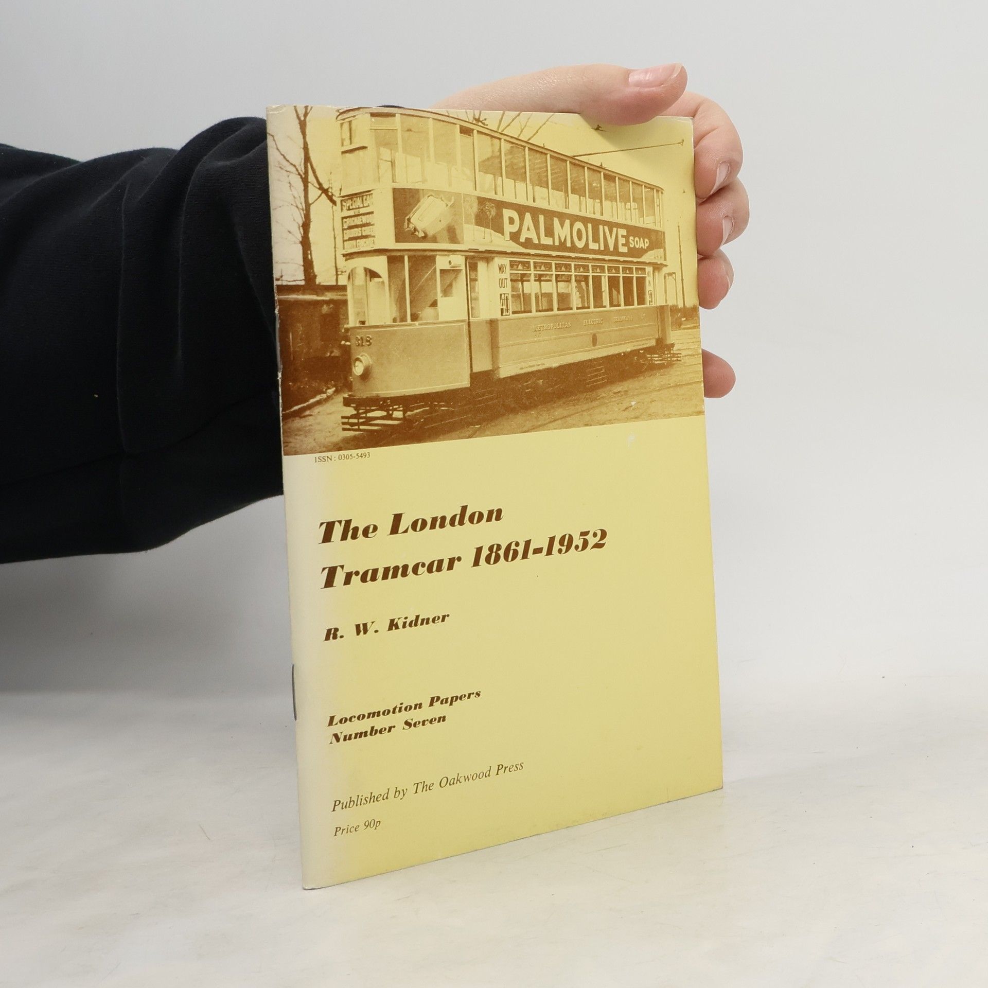 Roger W. Kidner The London Tramear 1861-1952
