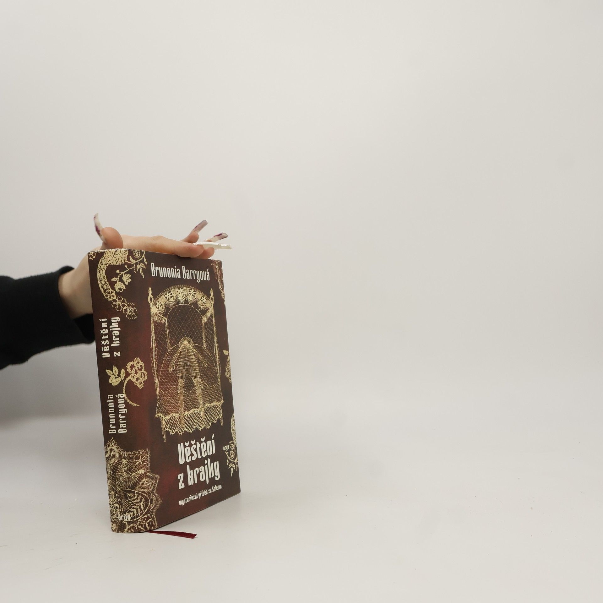 Brunonia Barry Věštění z krajky