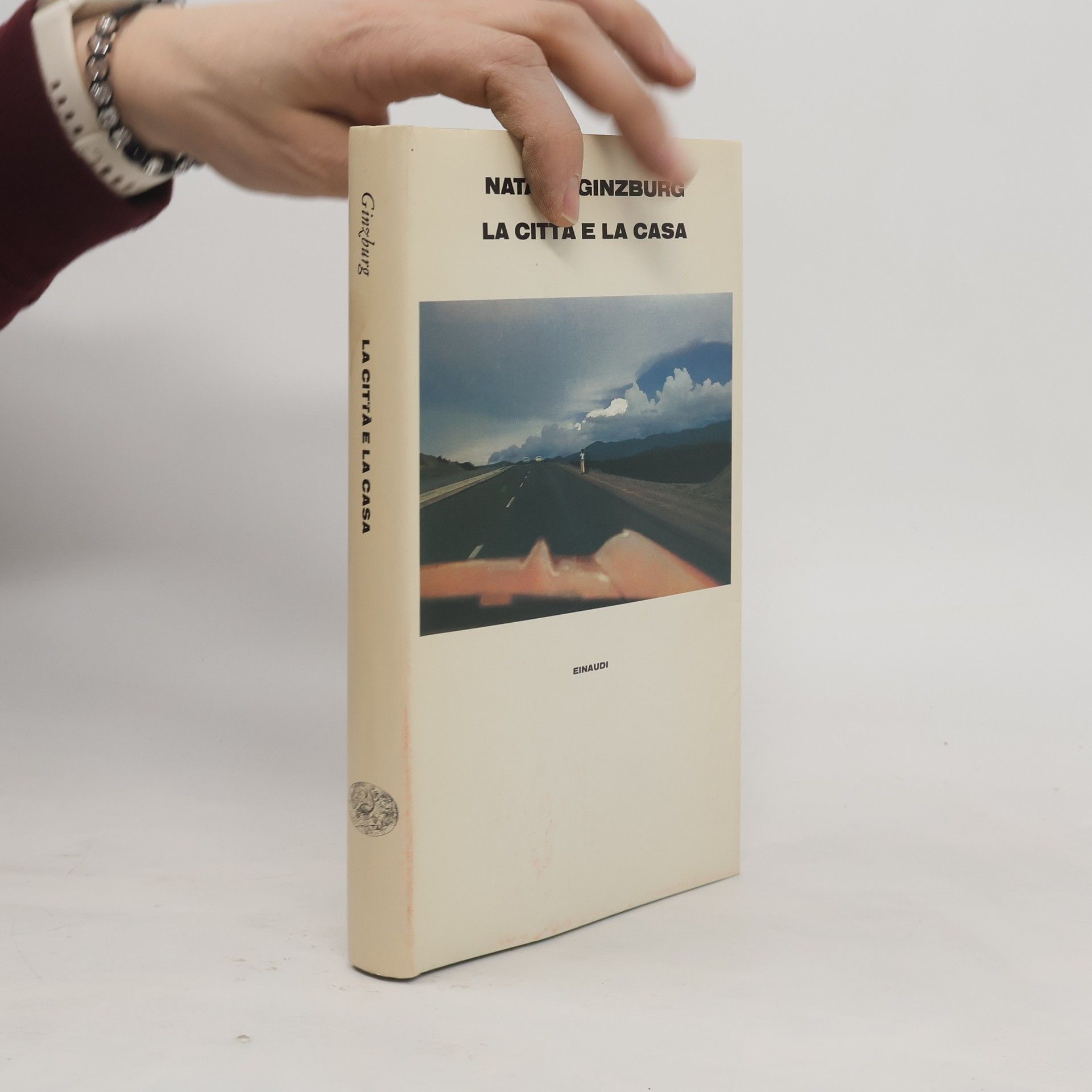 Natalia Ginzburg La città e la casa