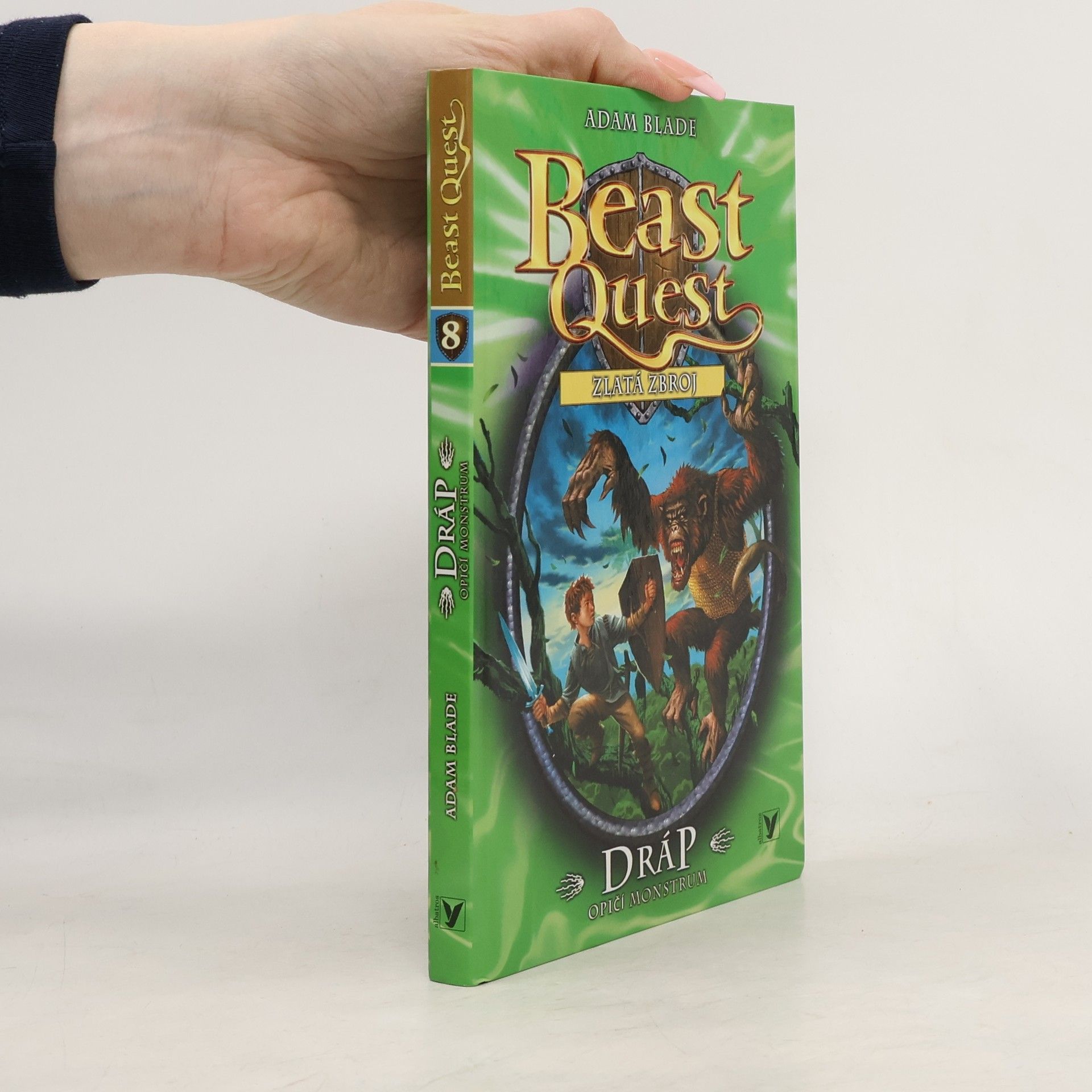 Adam Blade Dráp, opičí monstrum