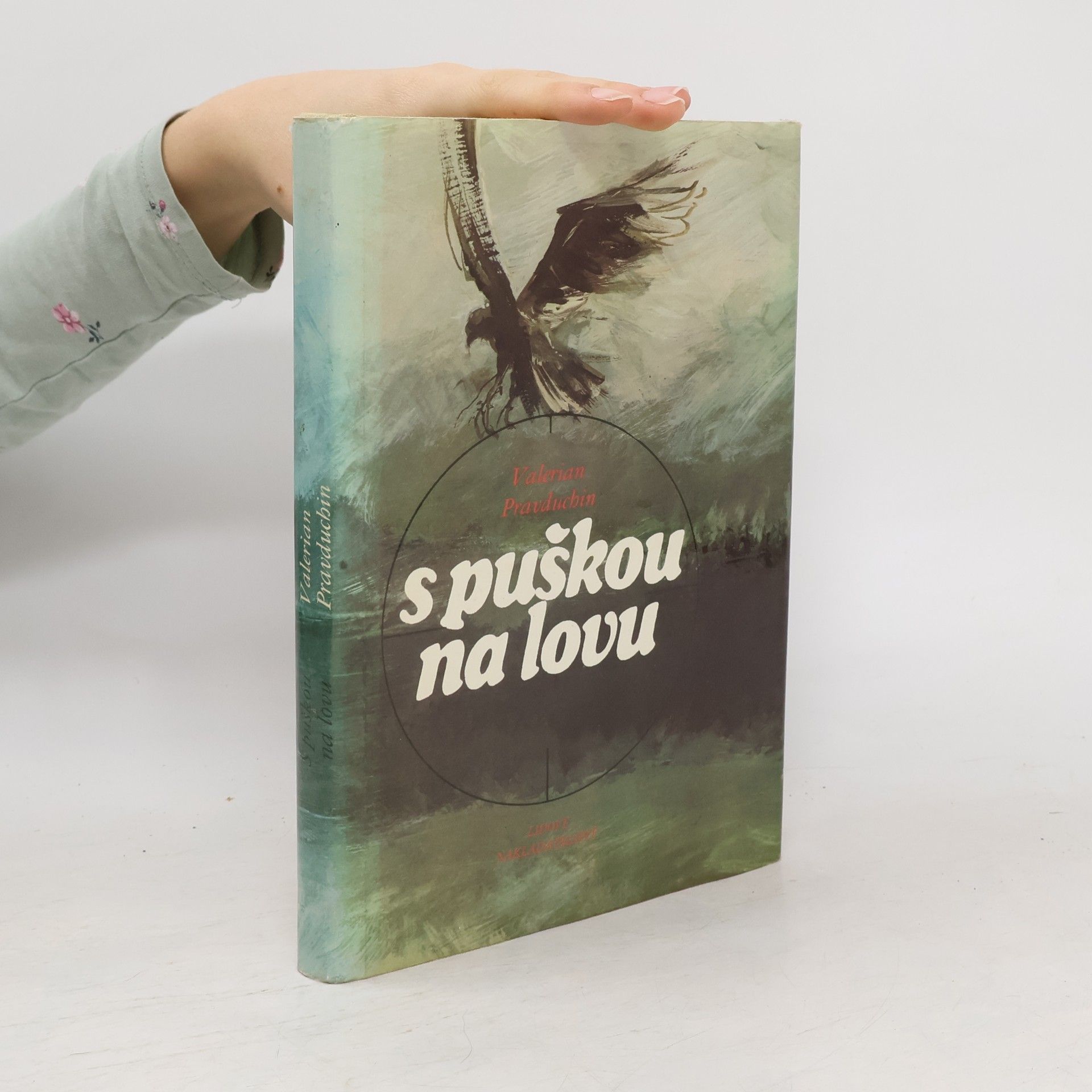 Zdeněk Netopil S puškou na lovu