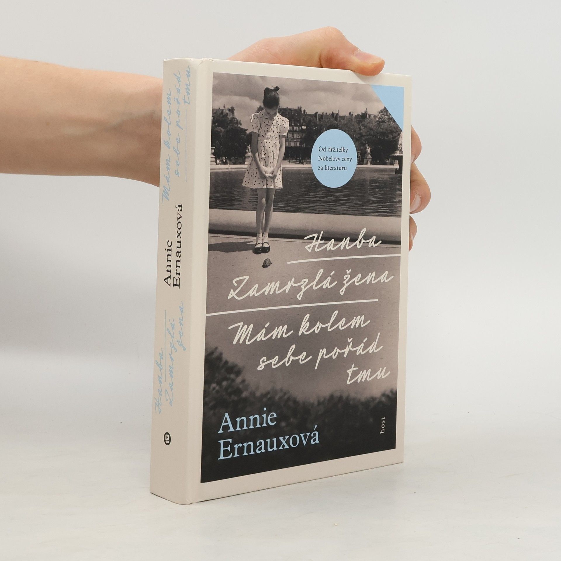 Hanba. Zamrzlá žena. Mám kolem sebe pořád tmu