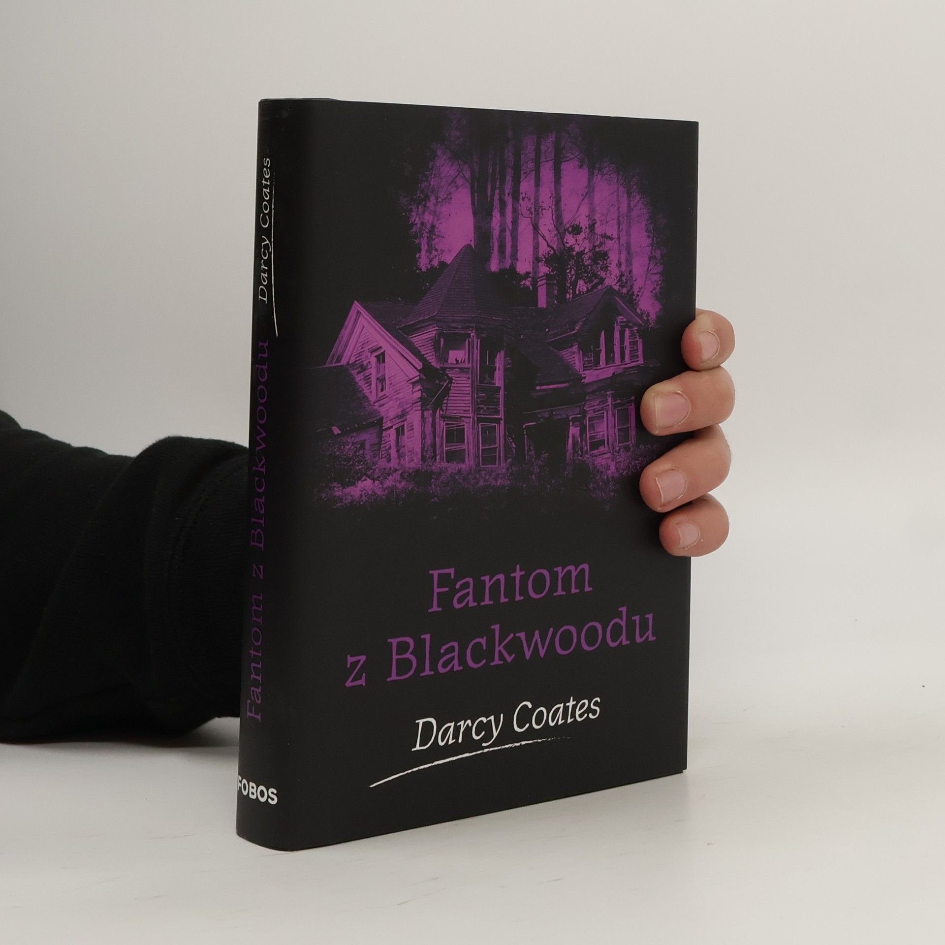 Darcy Coates Fantom z Blackwoodu