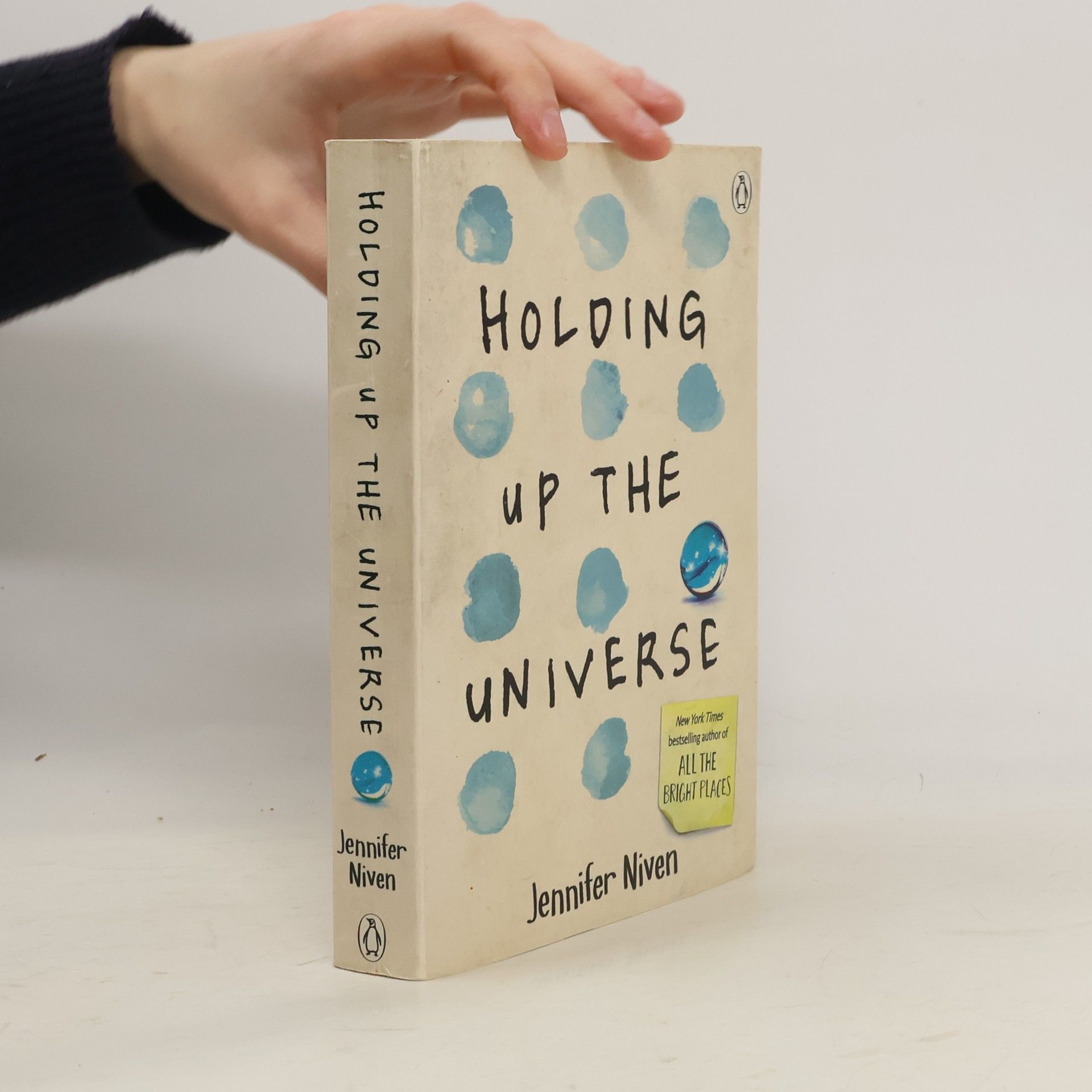 Jennifer Niven Holding Up the Universe