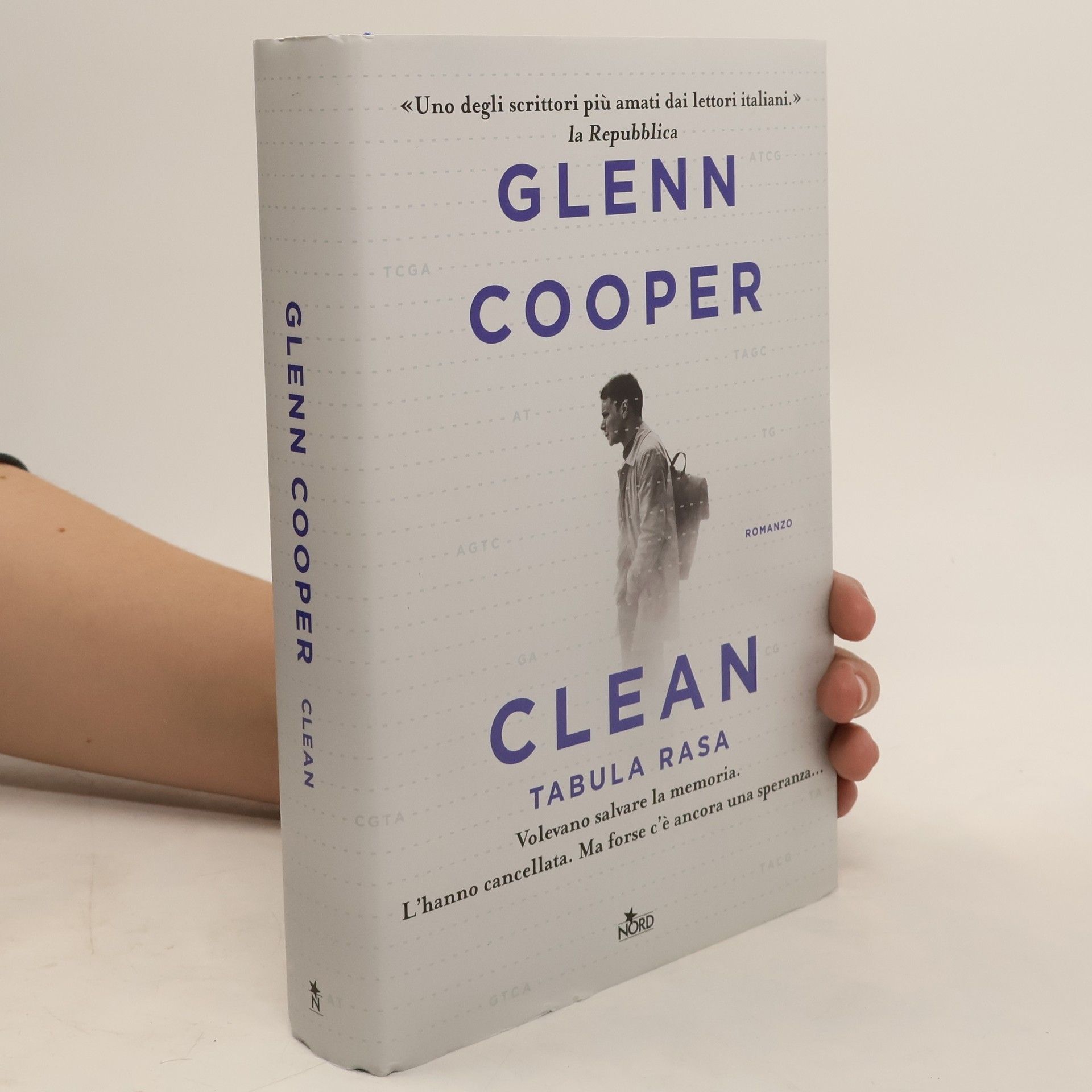 Glenn Cooper Clean. Tabula rasa