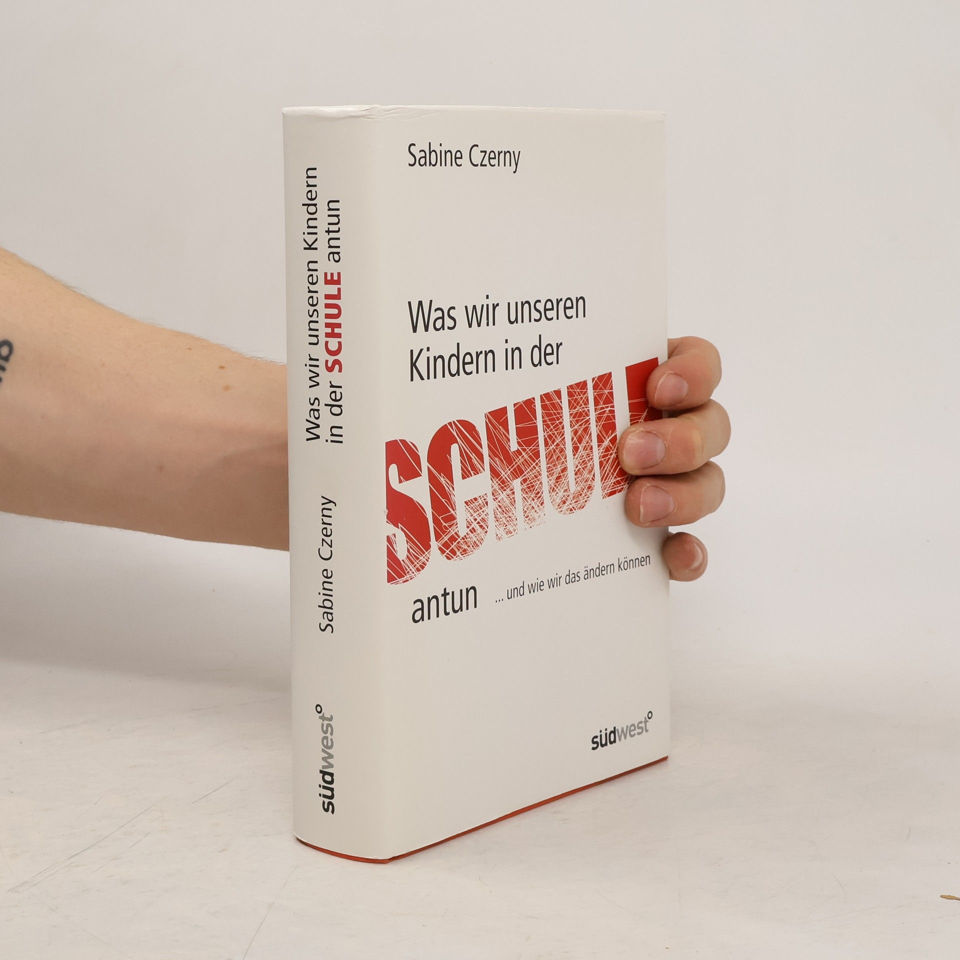 Was wir unseren Kindern in der Schule antun