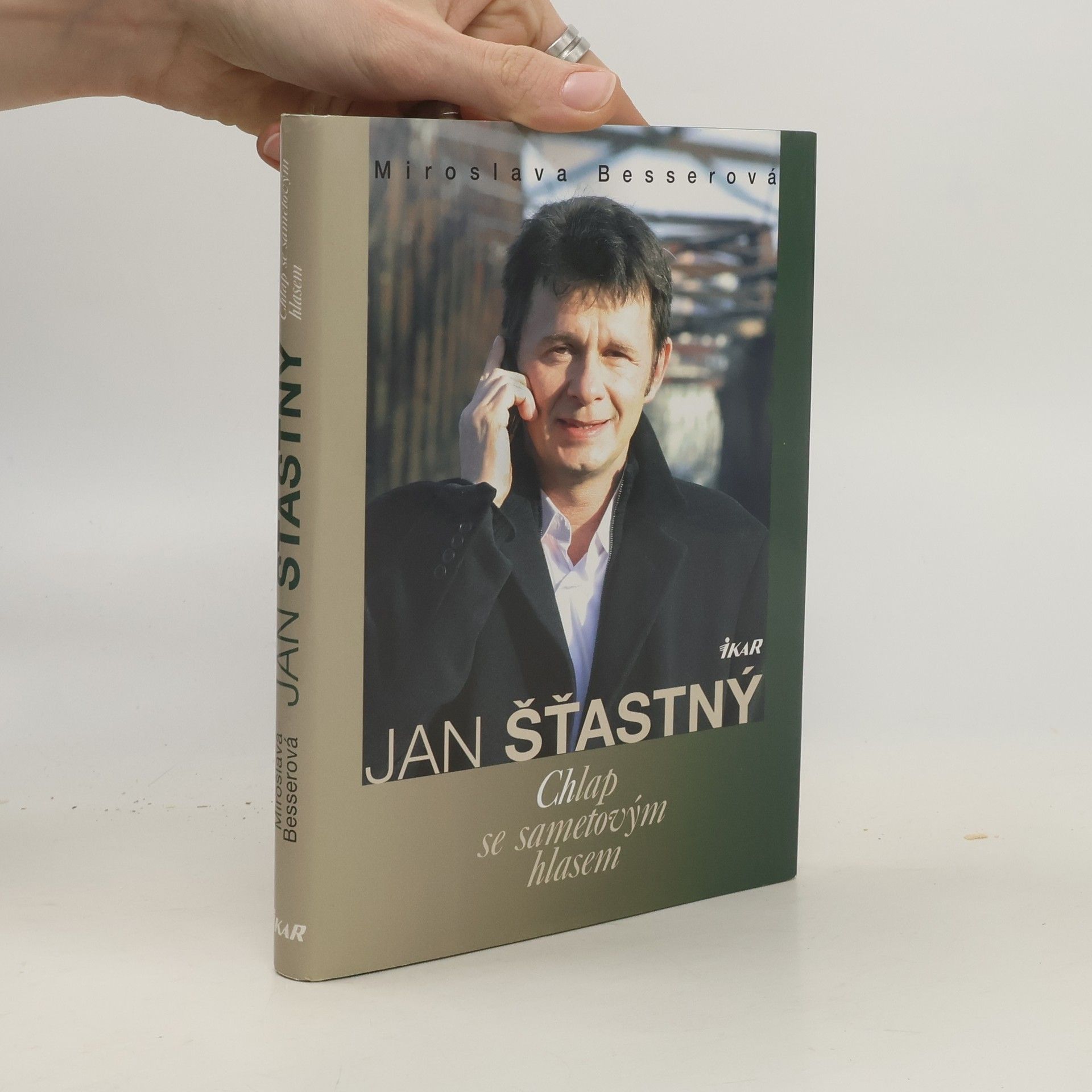 Jan Štastný Jan Šťastný. Chlap se sametovým hlasem