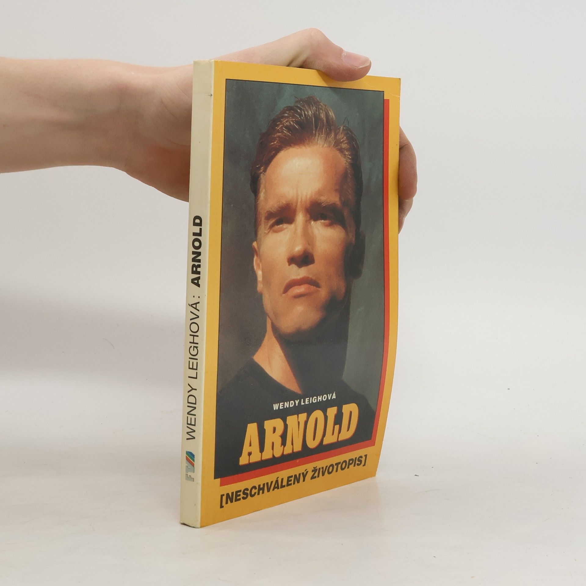 Wendy Leigh Arnold. Neschválený životopis