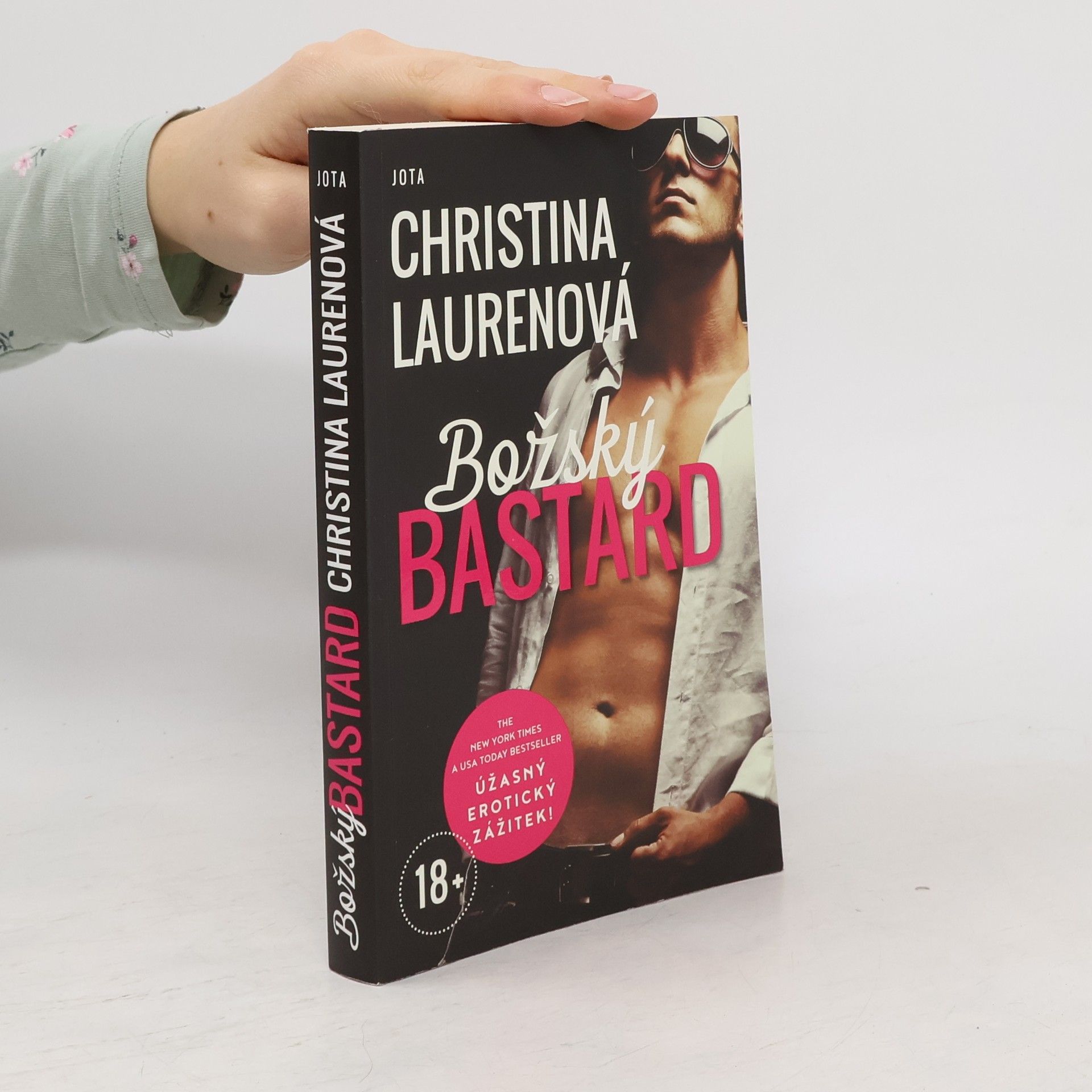 Christina Lauren Božský bastard