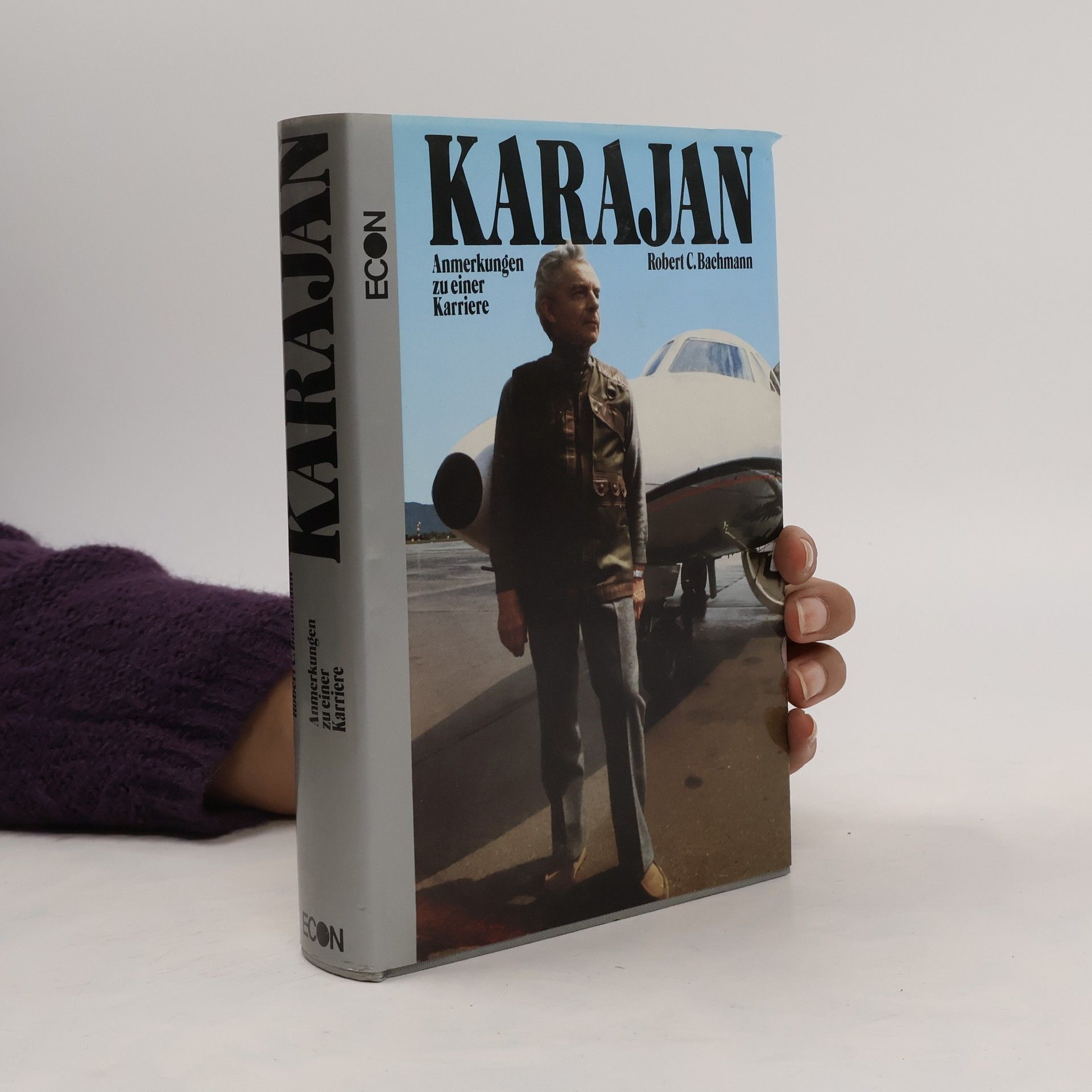 Robert C. Bachmann Karajan : Anmerkungen zu einer Karriere