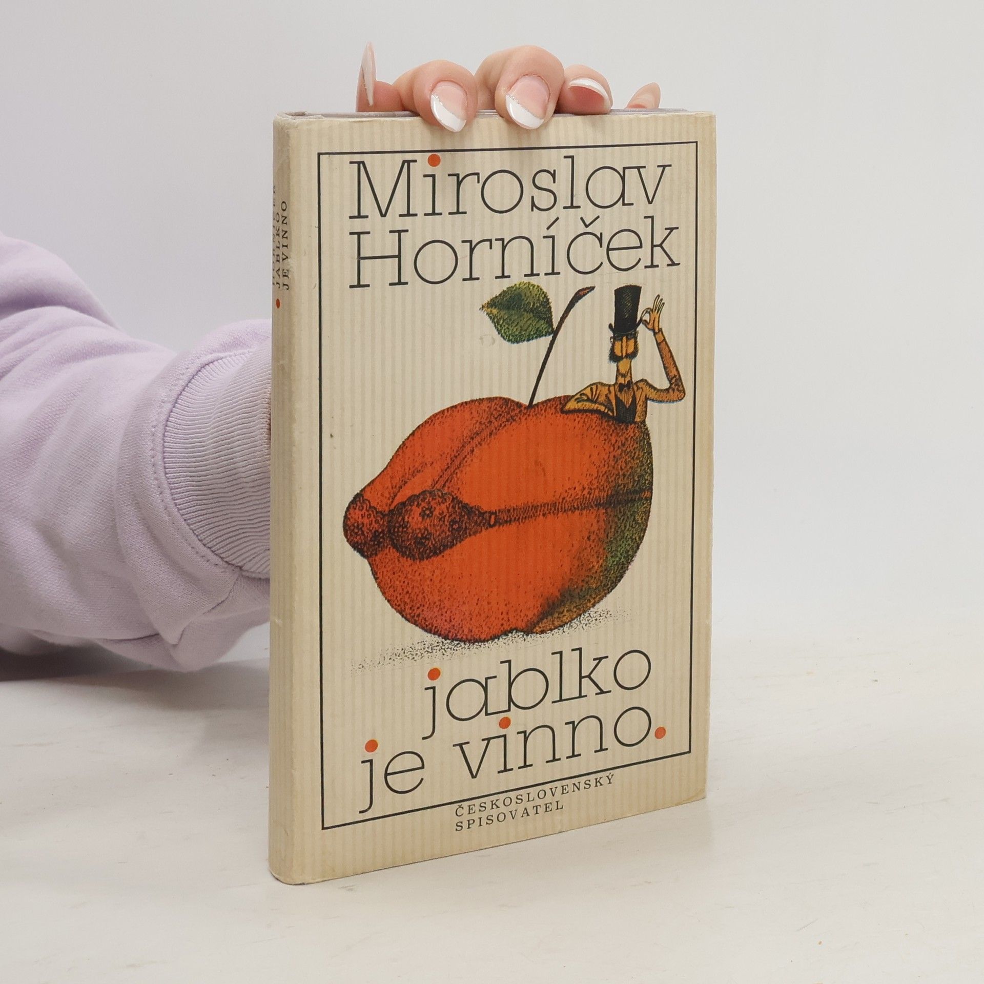 Miroslav Horníček Jablko je vinno