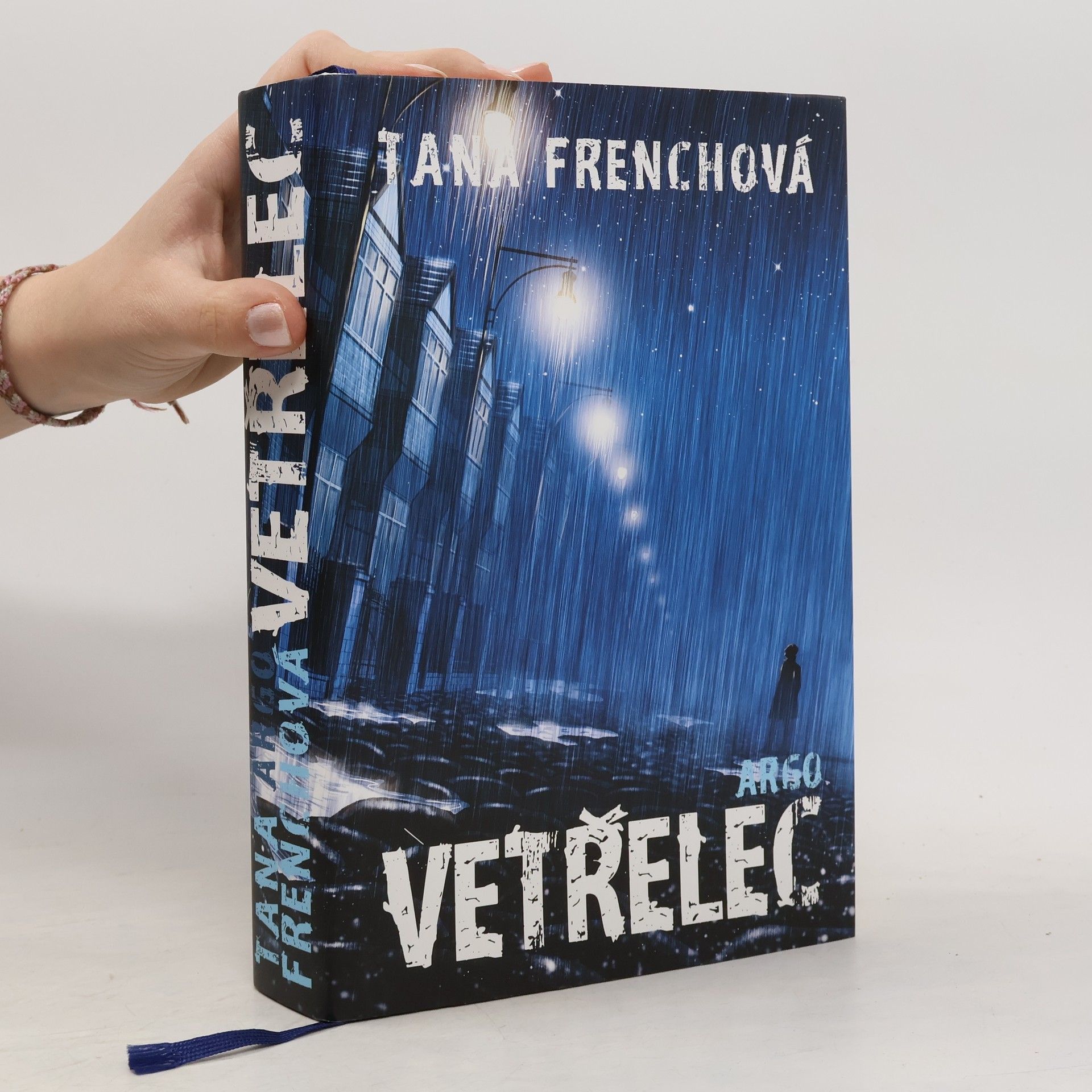 Tana French Vetřelec