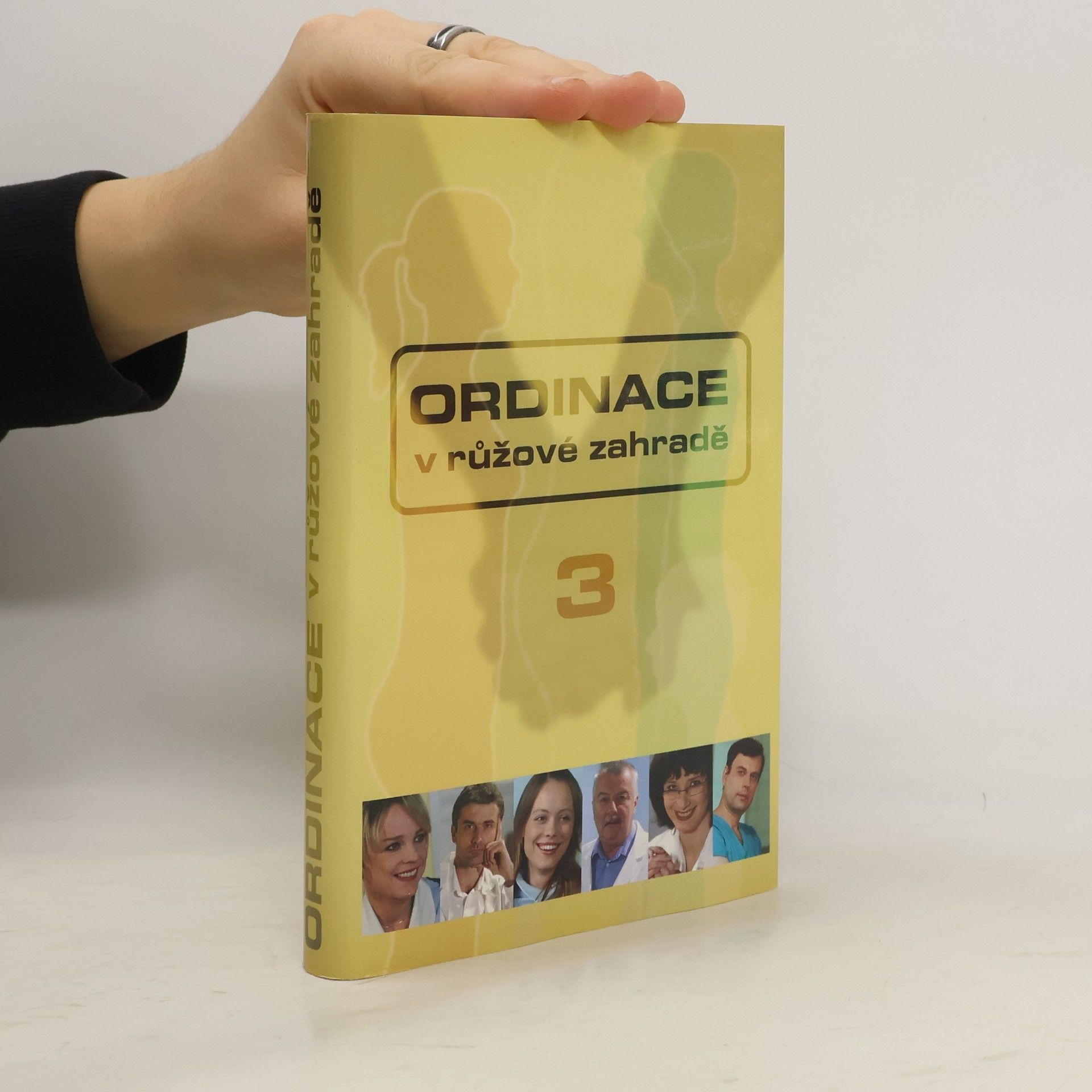 Peter M. Jolin Ordinace v růžové zahradě 3