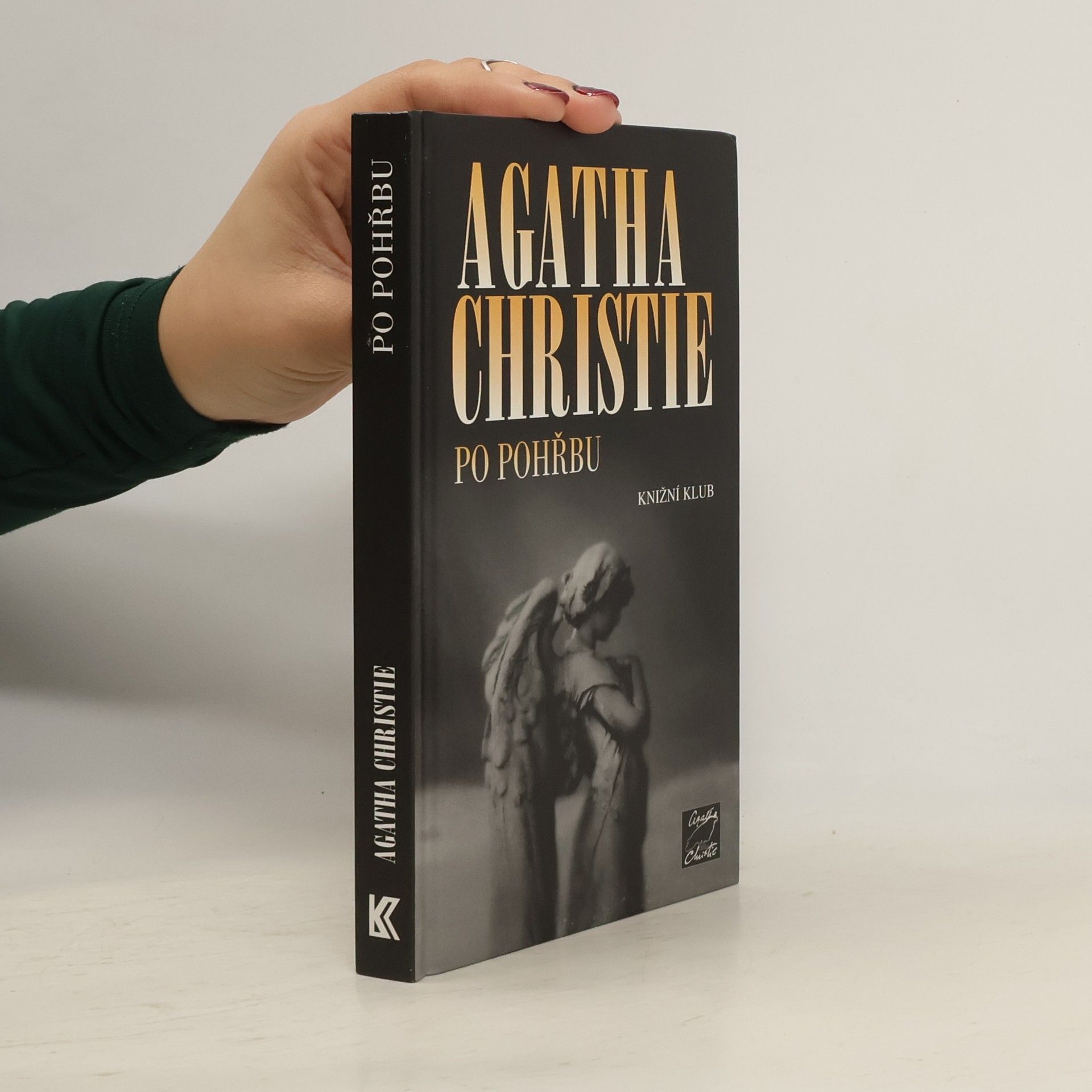 Agatha Christie Po pohřbu