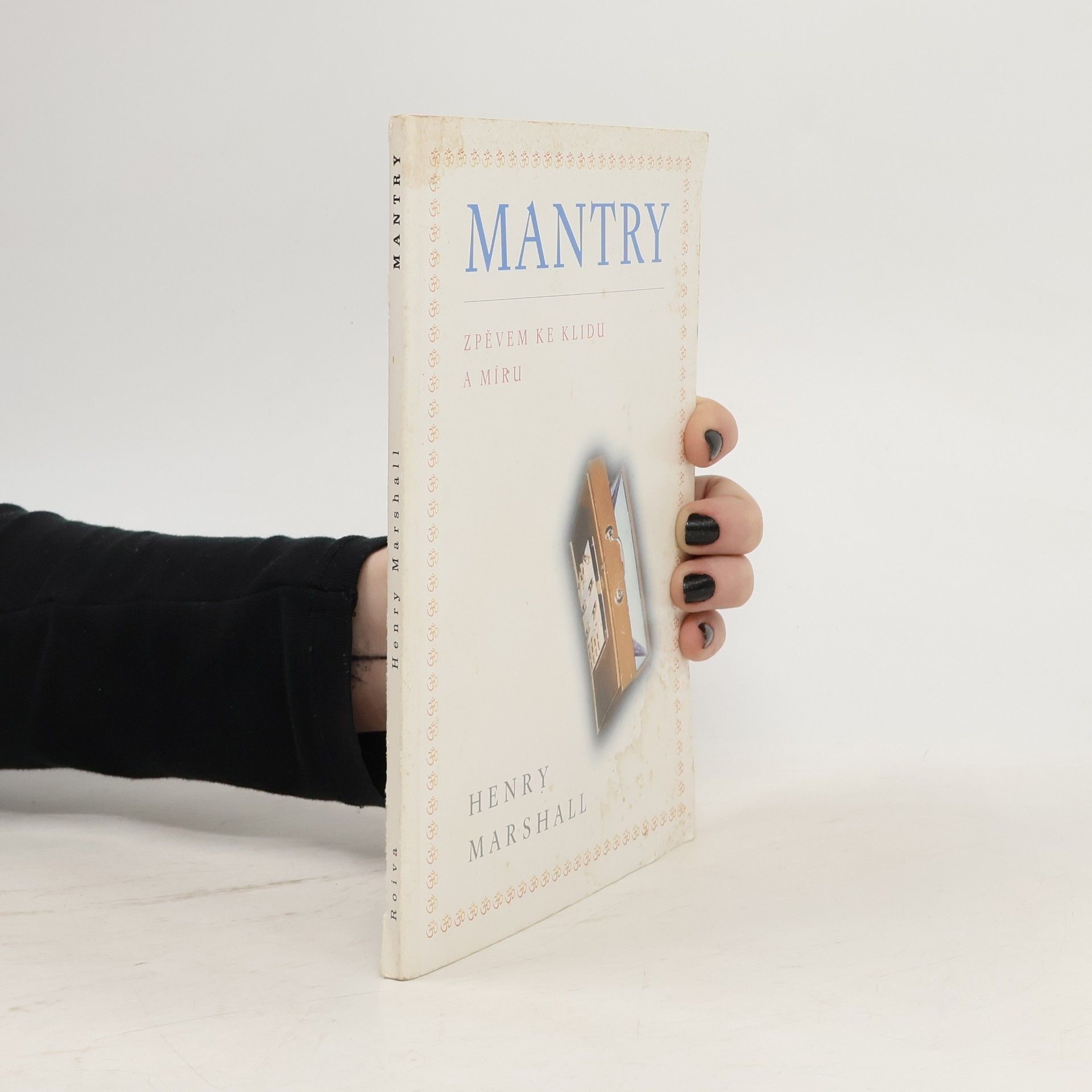 Mantry. Zpěvem ke klidu a míru