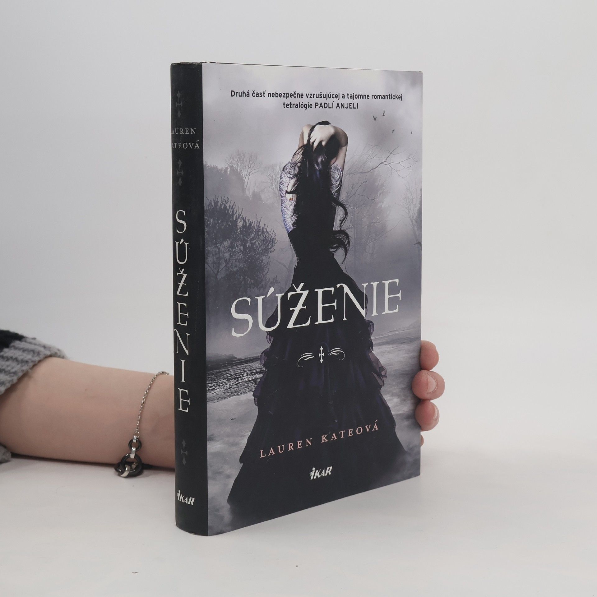 Lauren Kate Súženie