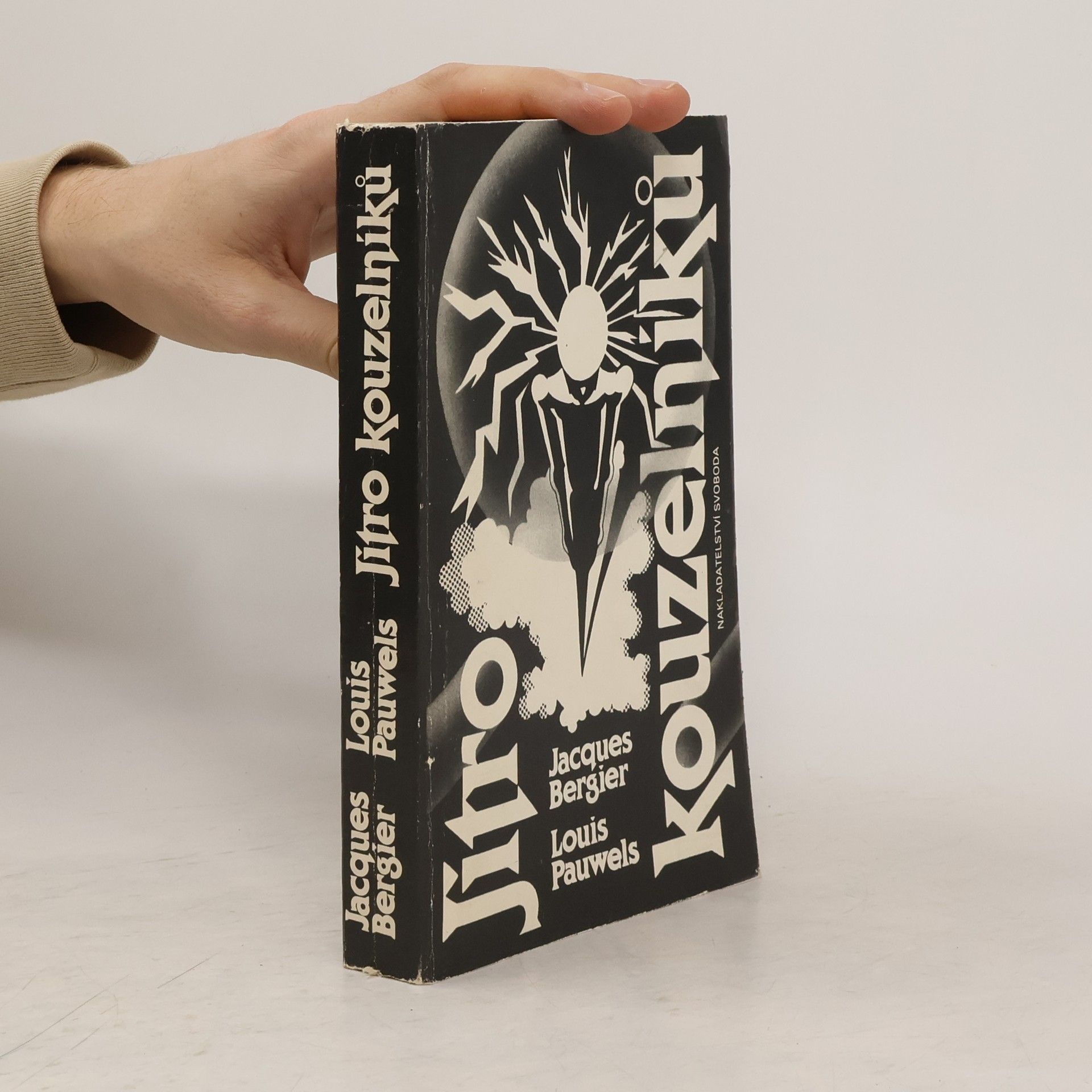 Louis Pauwels Jitro kouzelníků