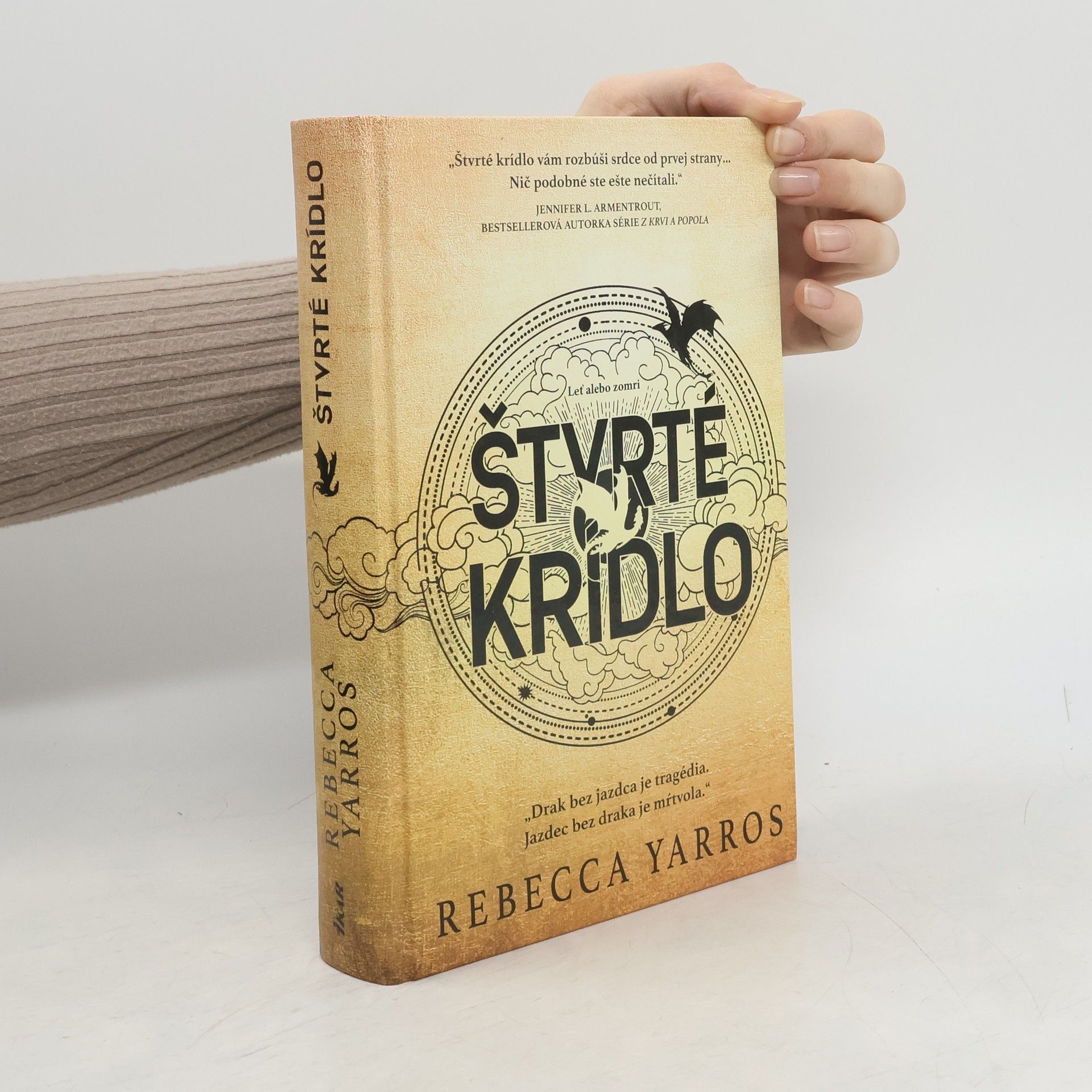 Rebecca Yarros Štvrté krídlo