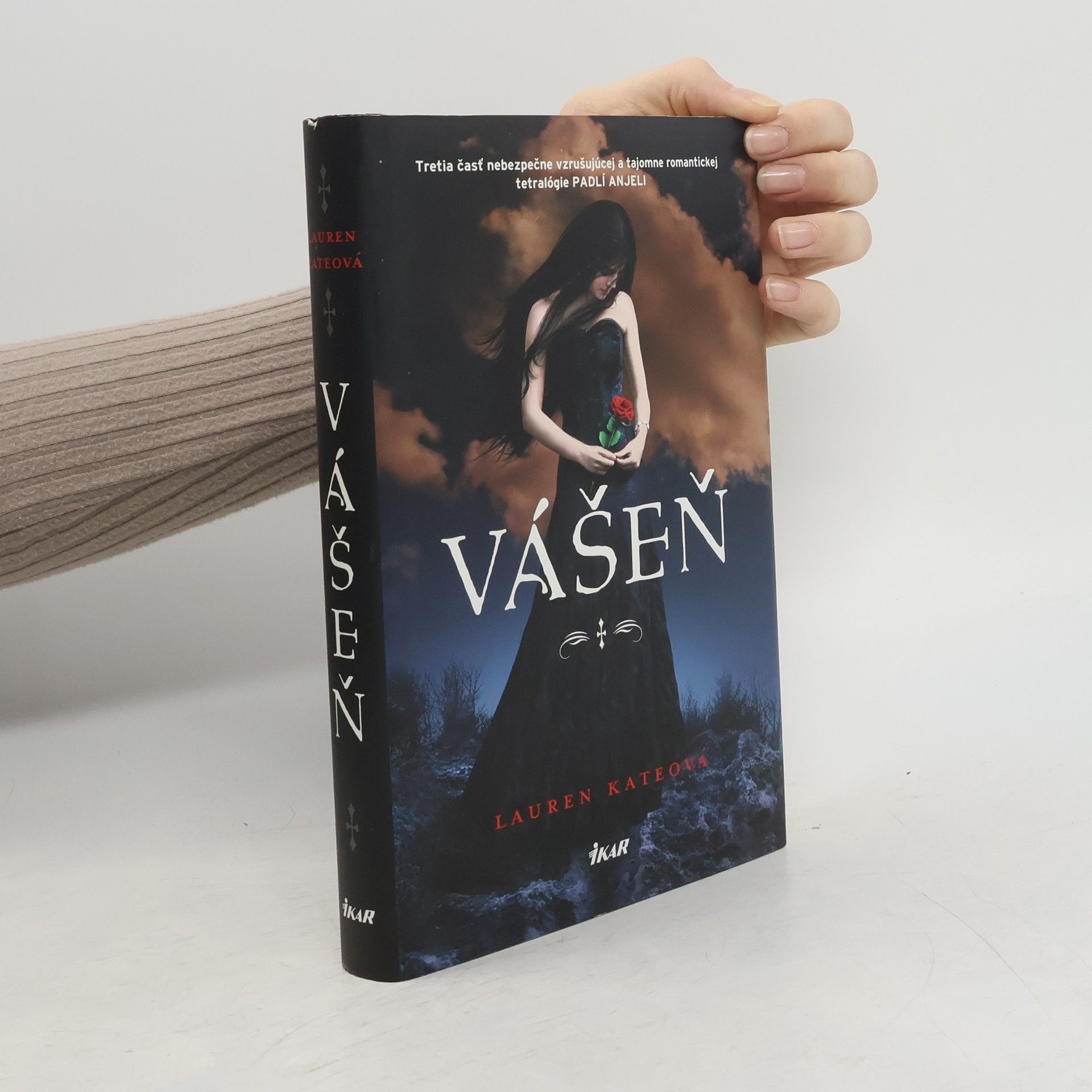 Lauren Kate Vášeň