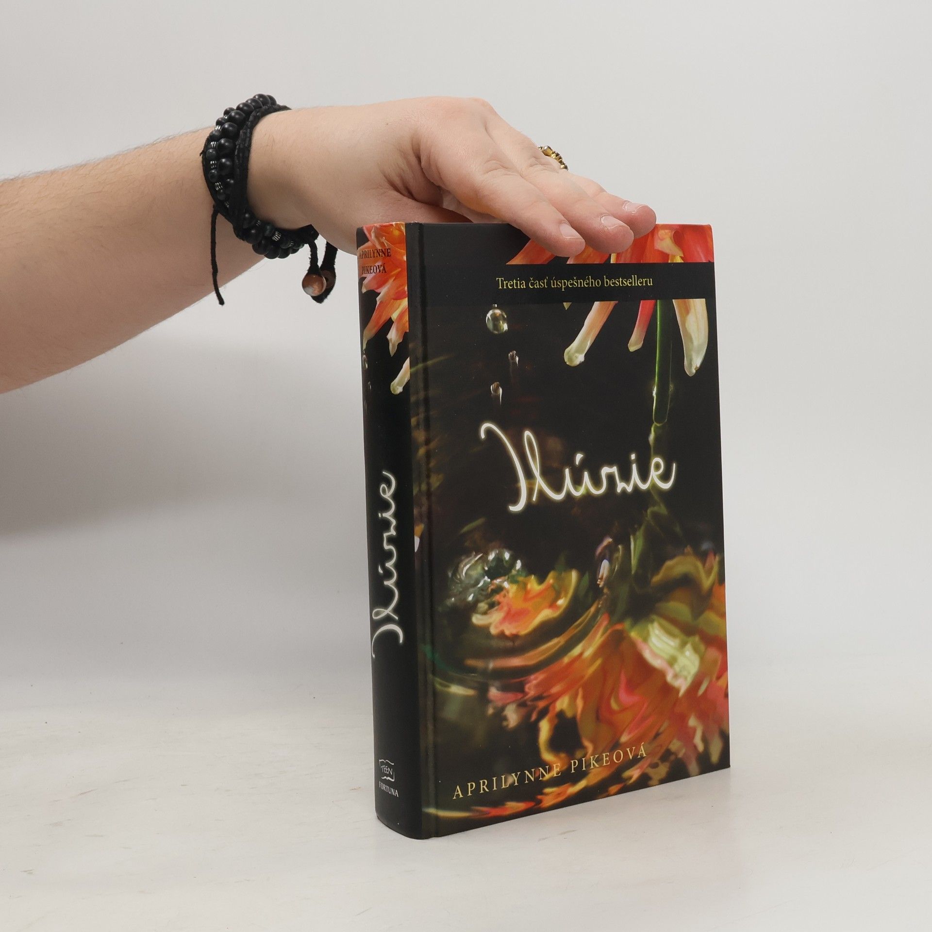 Aprilynne Pike Ilúzie