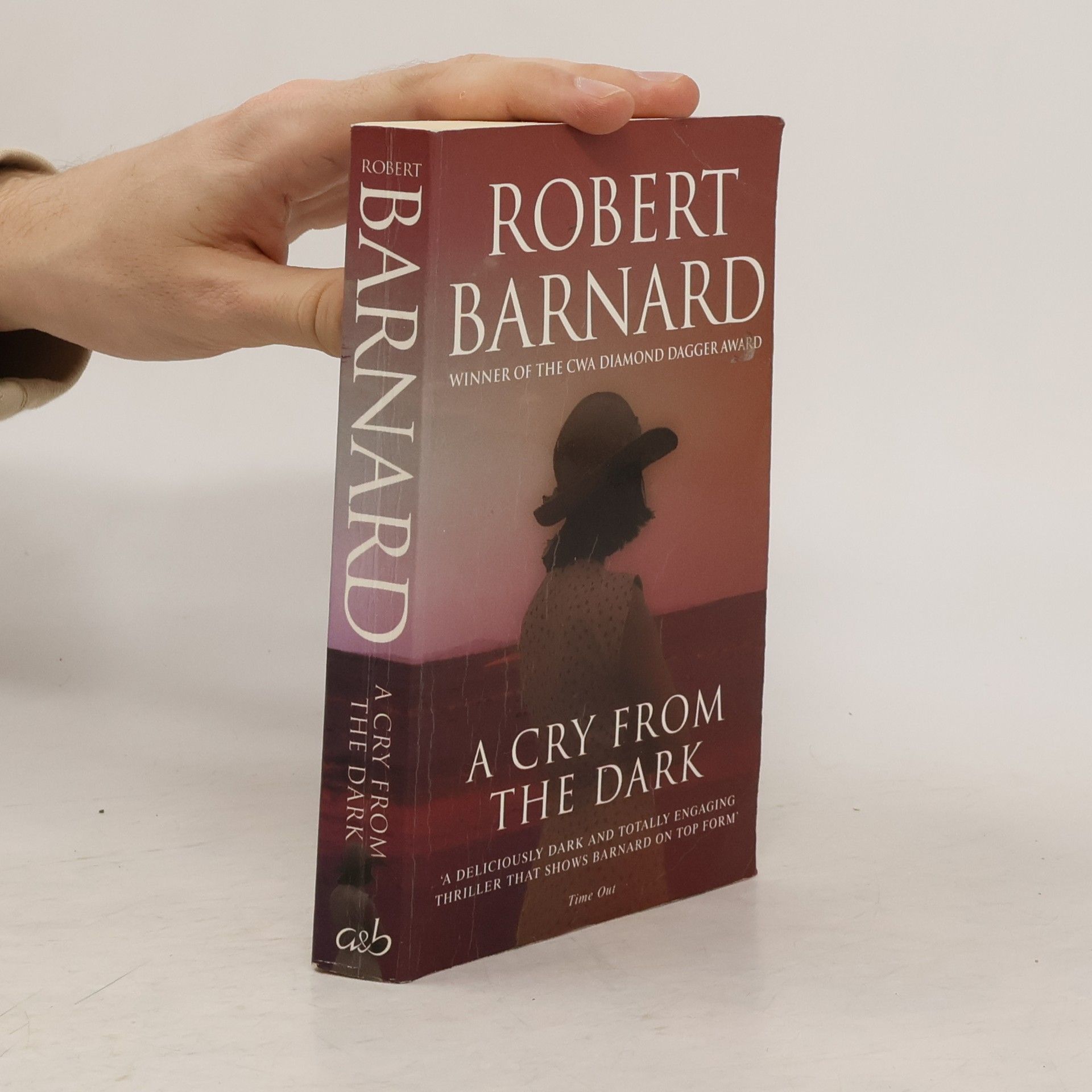 Robert Barnard A Cry from the Dark