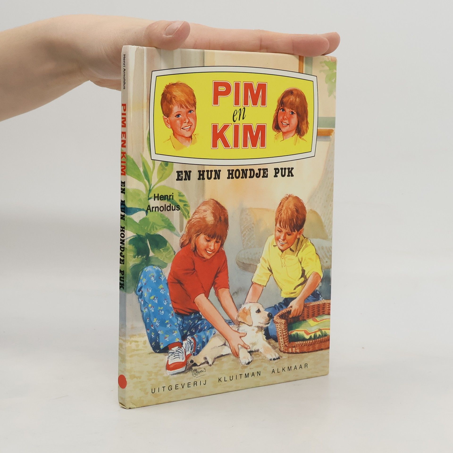 Johannes Hendrikus Willem Arnoldus Pim en Kim en hun hondje Puk