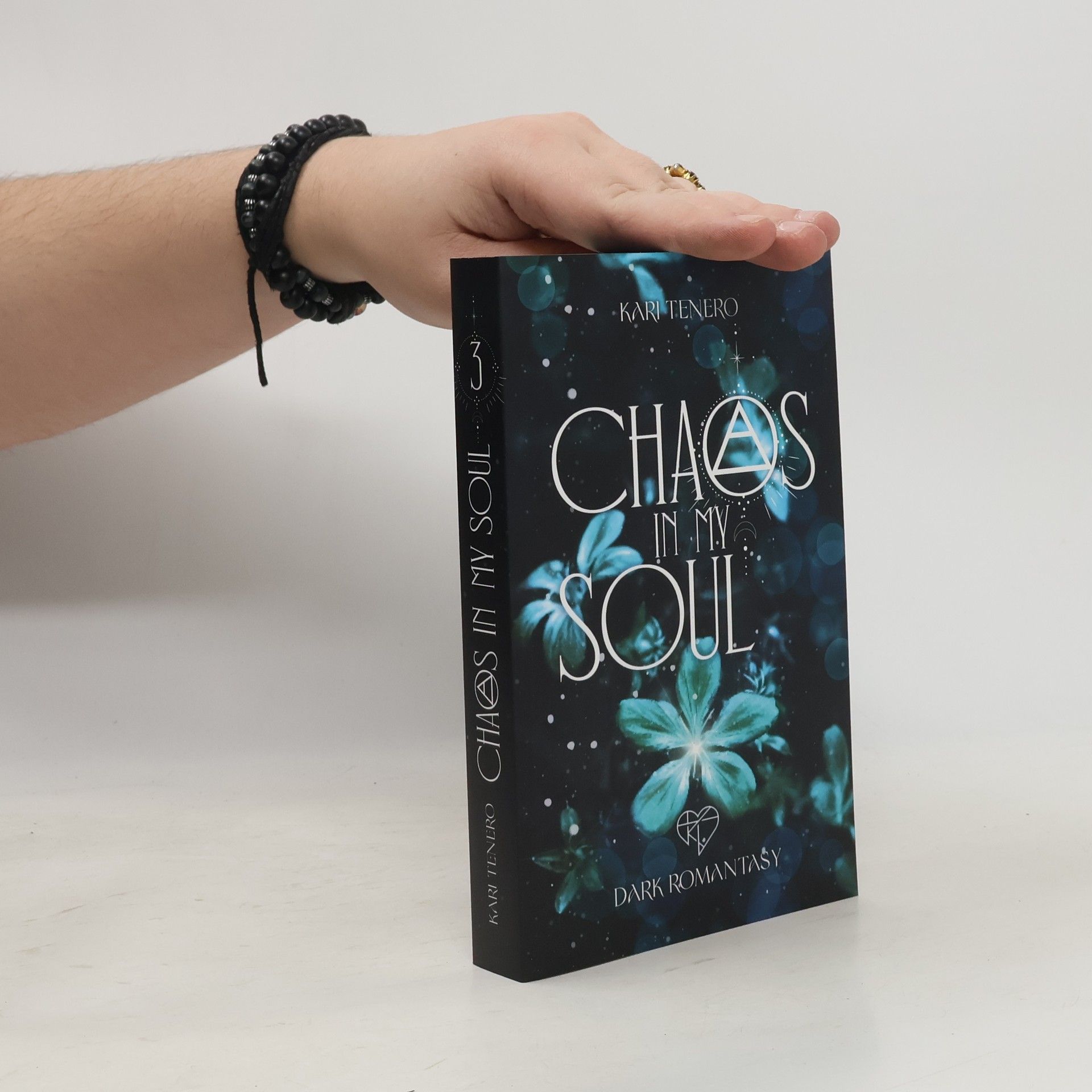 Kari Tenero Chaos in My Soul 3
