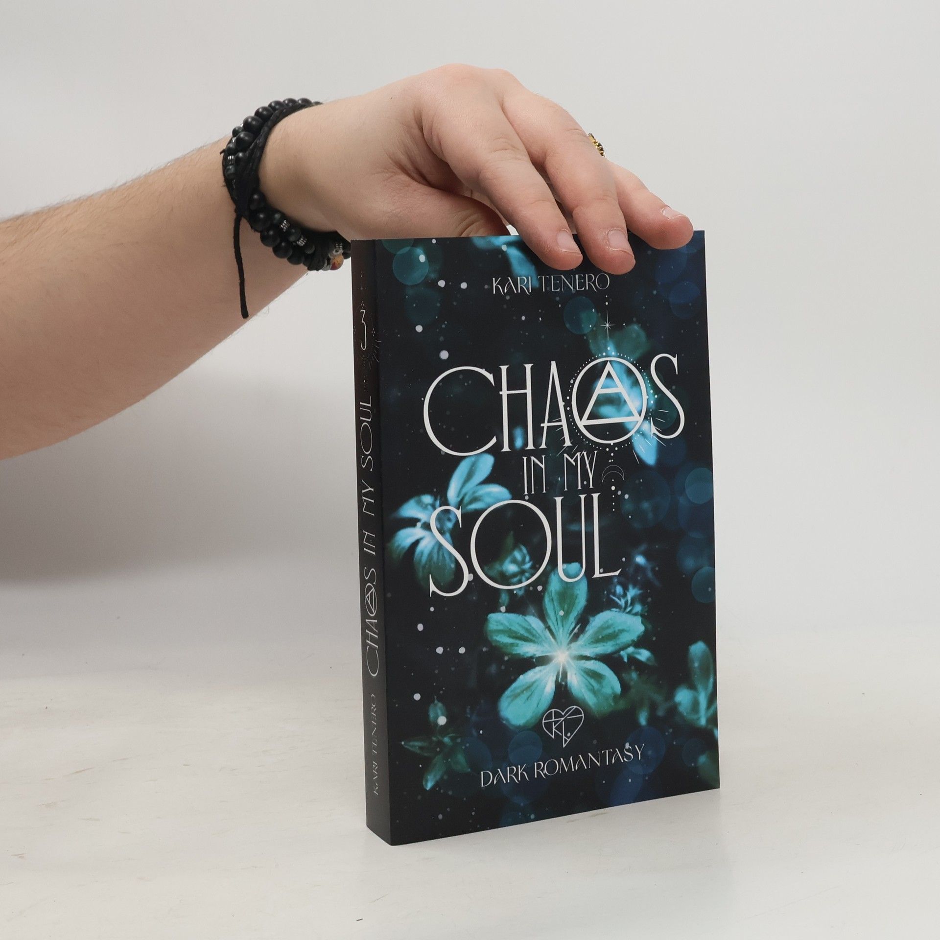 Kari Tenero Chaos in My Soul 3