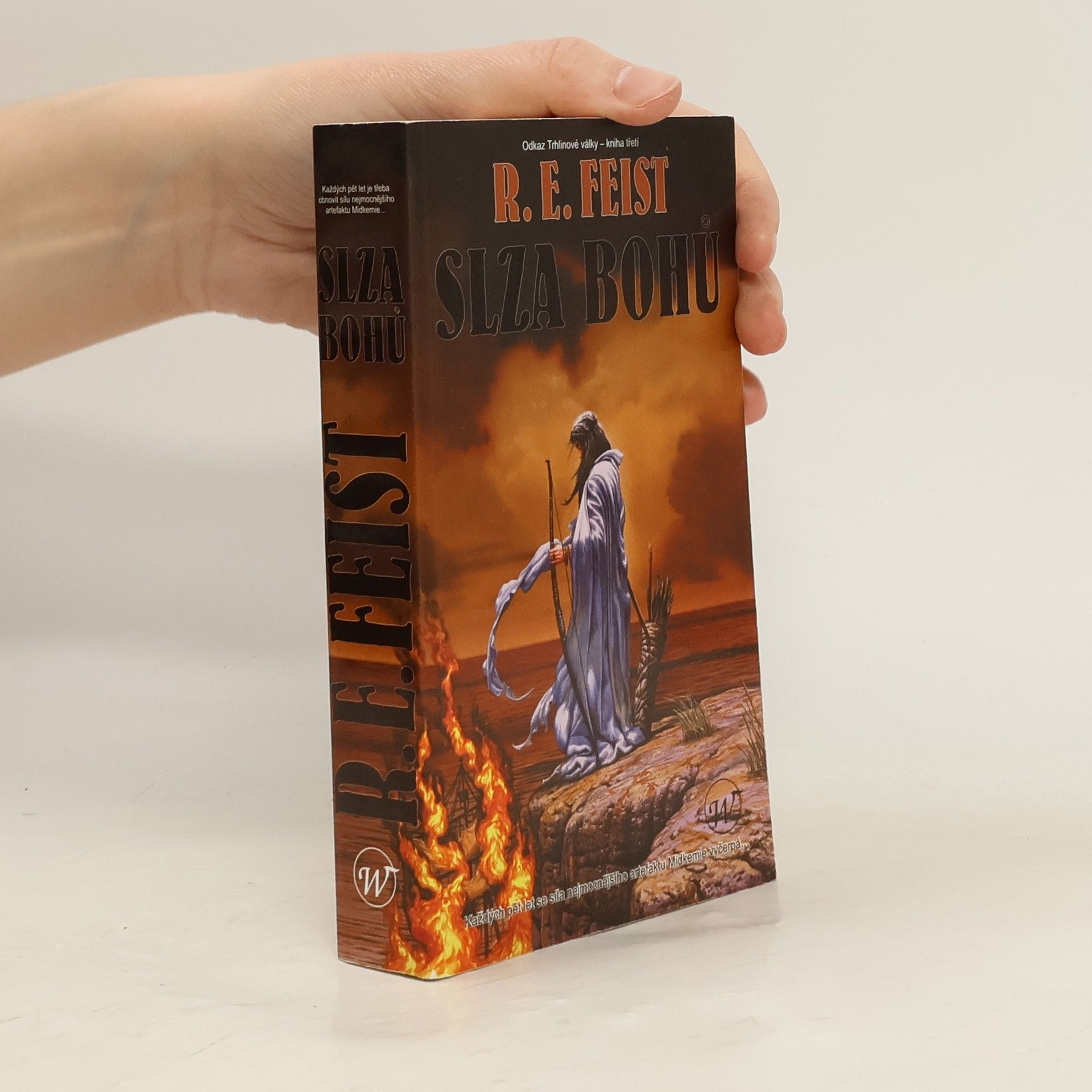 Raymond Elias Feist Slza bohů