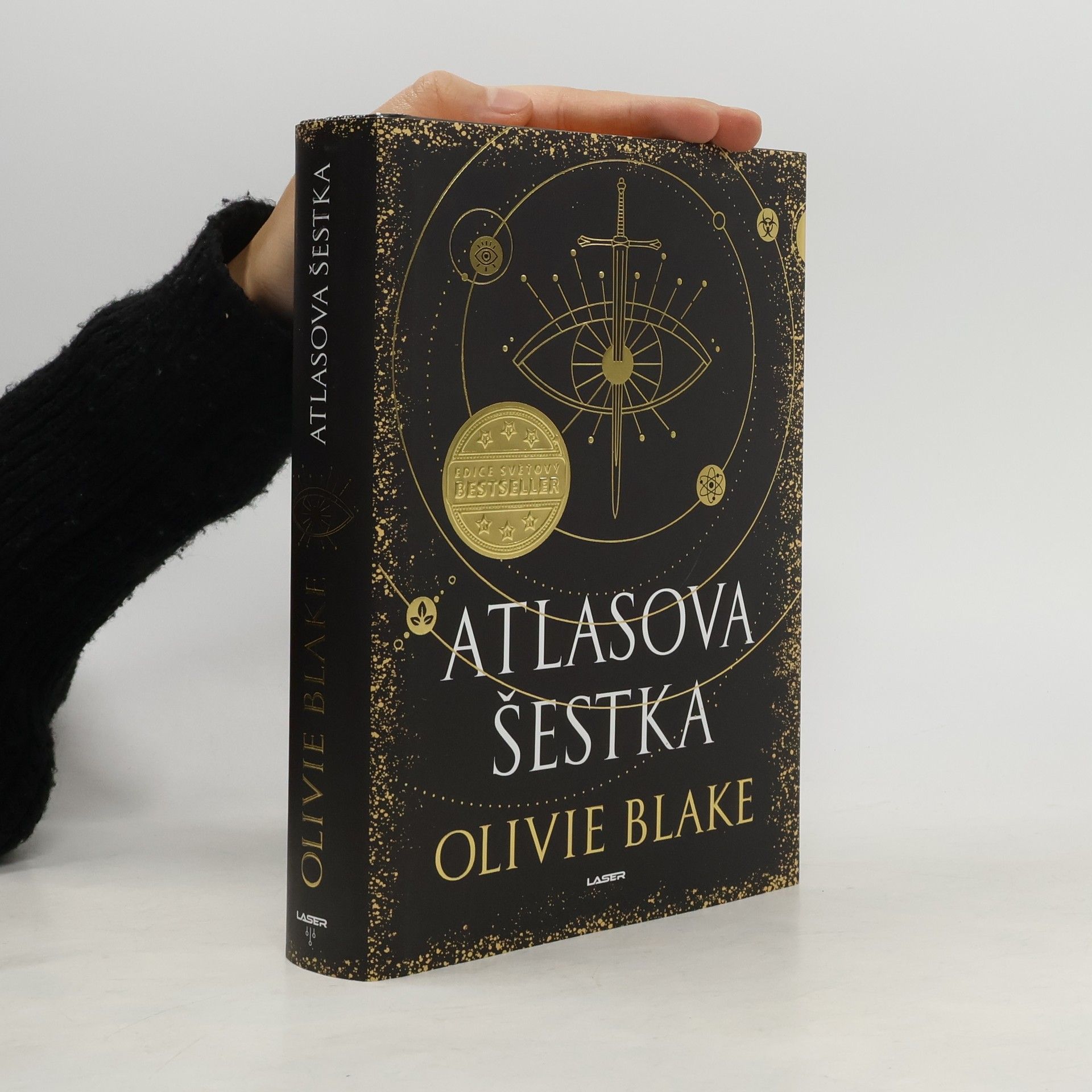 Olivie Blake Atlasova šestka