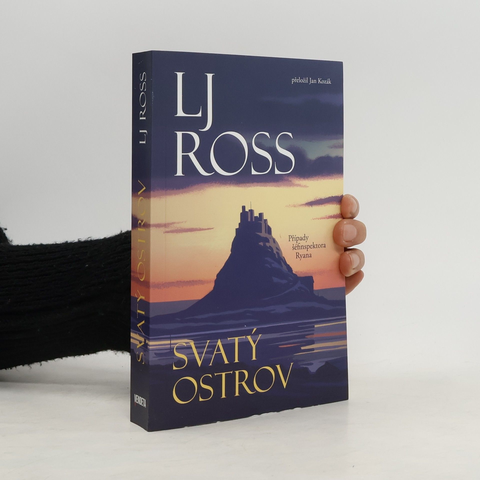 L. J. Ross Svatý ostrov