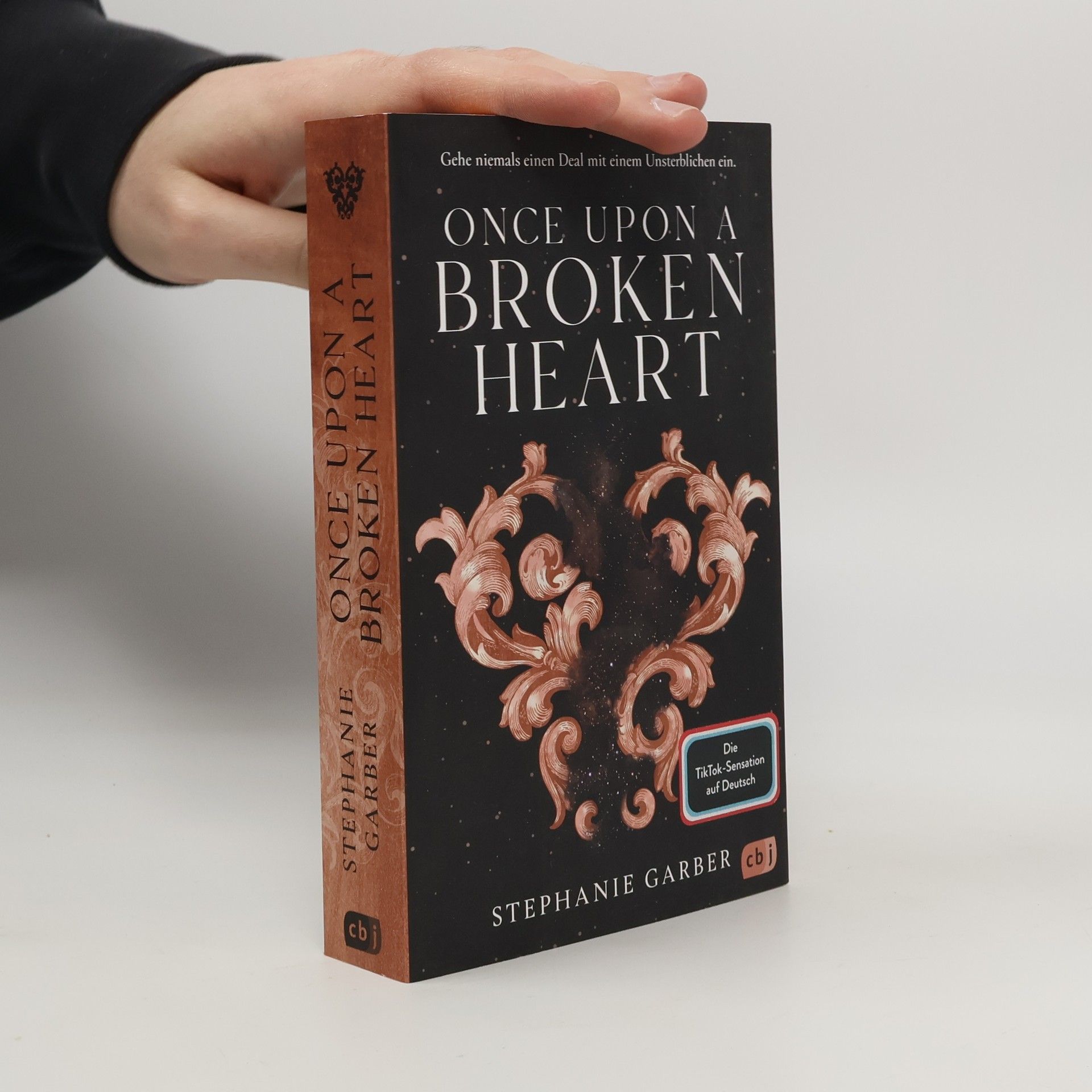 Stephanie Garber Once Upon a Broken Heart