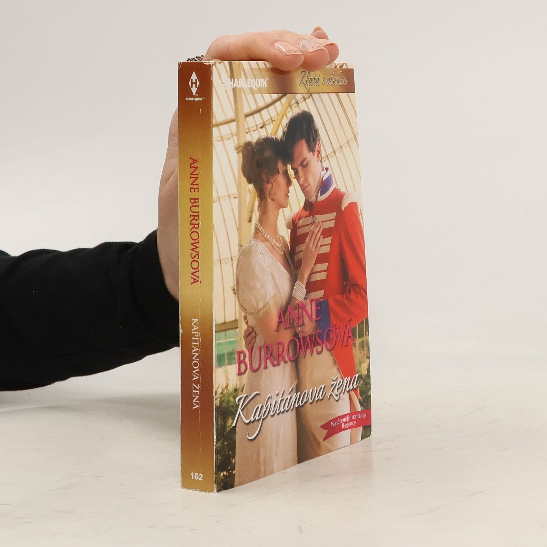 Annie Burrows Kapitánova žena