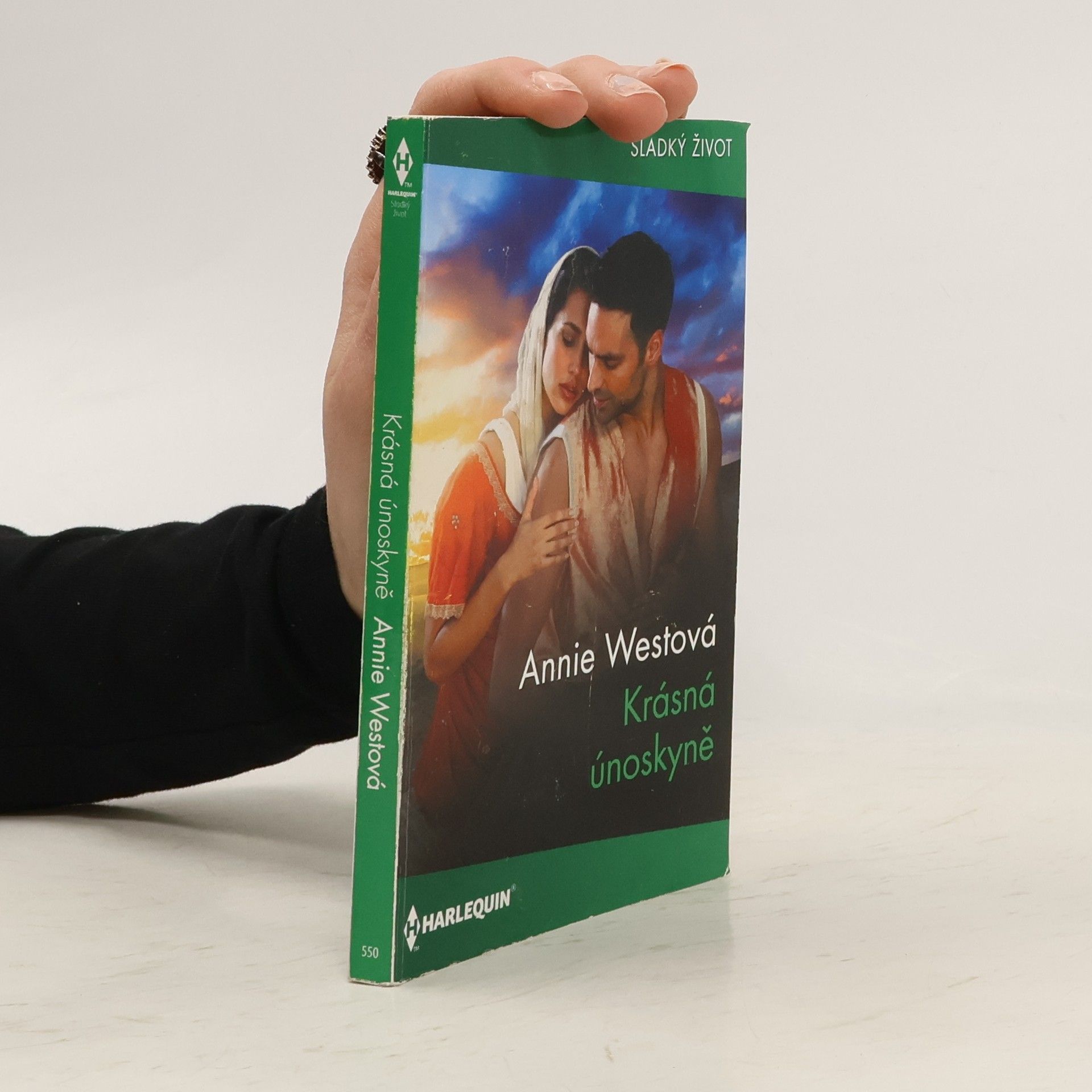 Anne West Krásná únoskyně