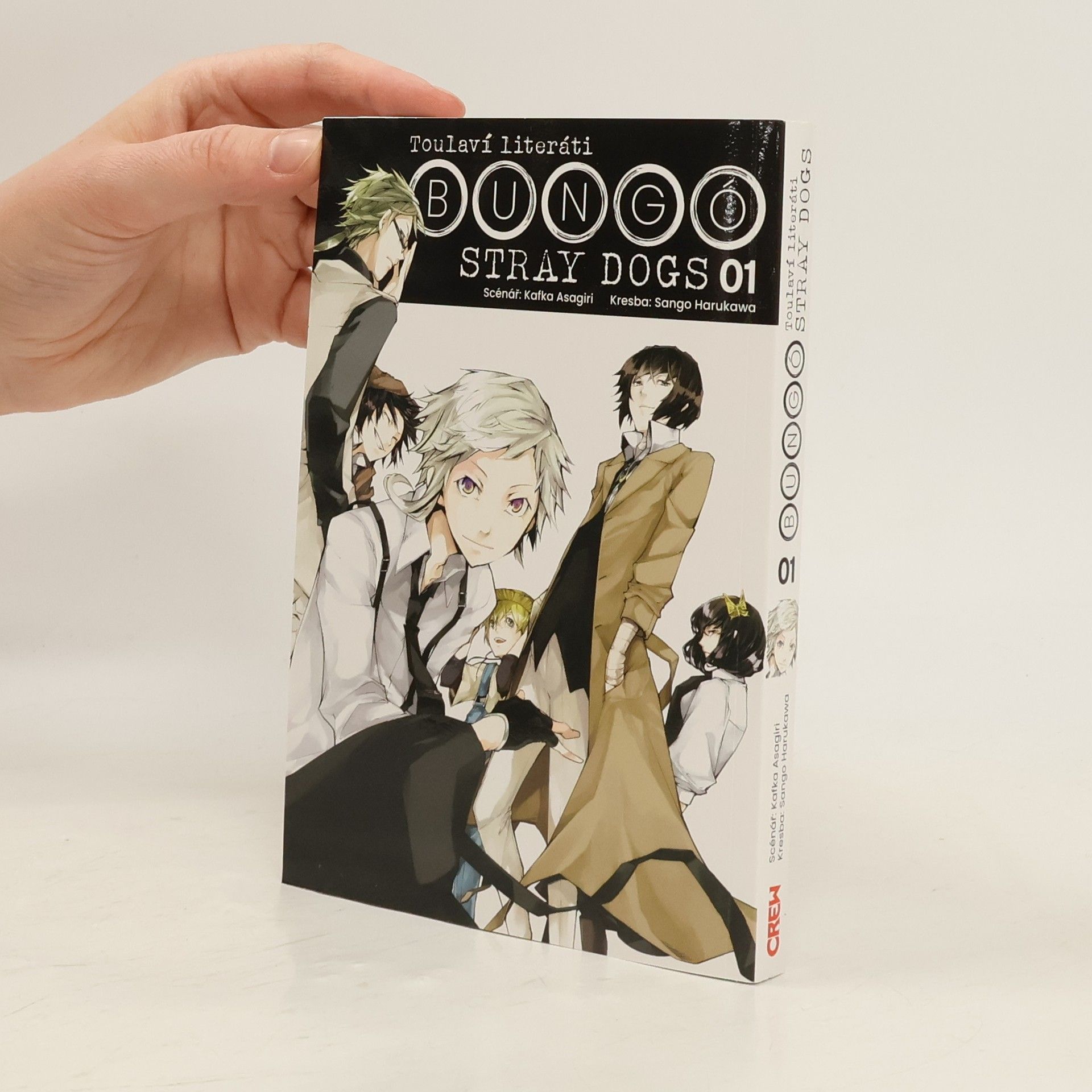 Kafka Asagiri Toulaví literáti. Bungó Stray Dogs 01