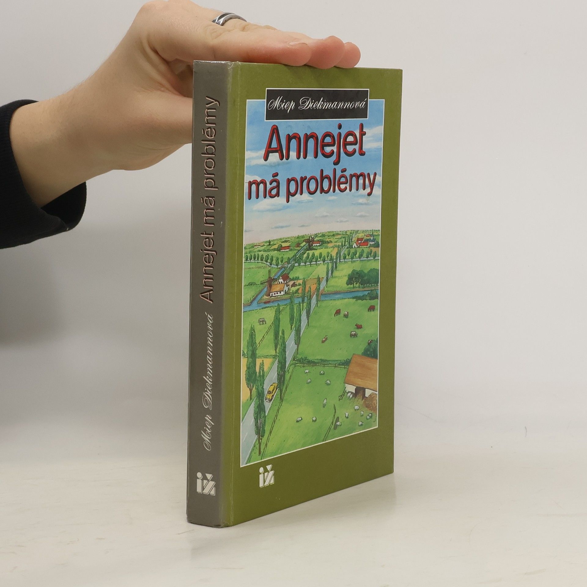 Annejet má problémy