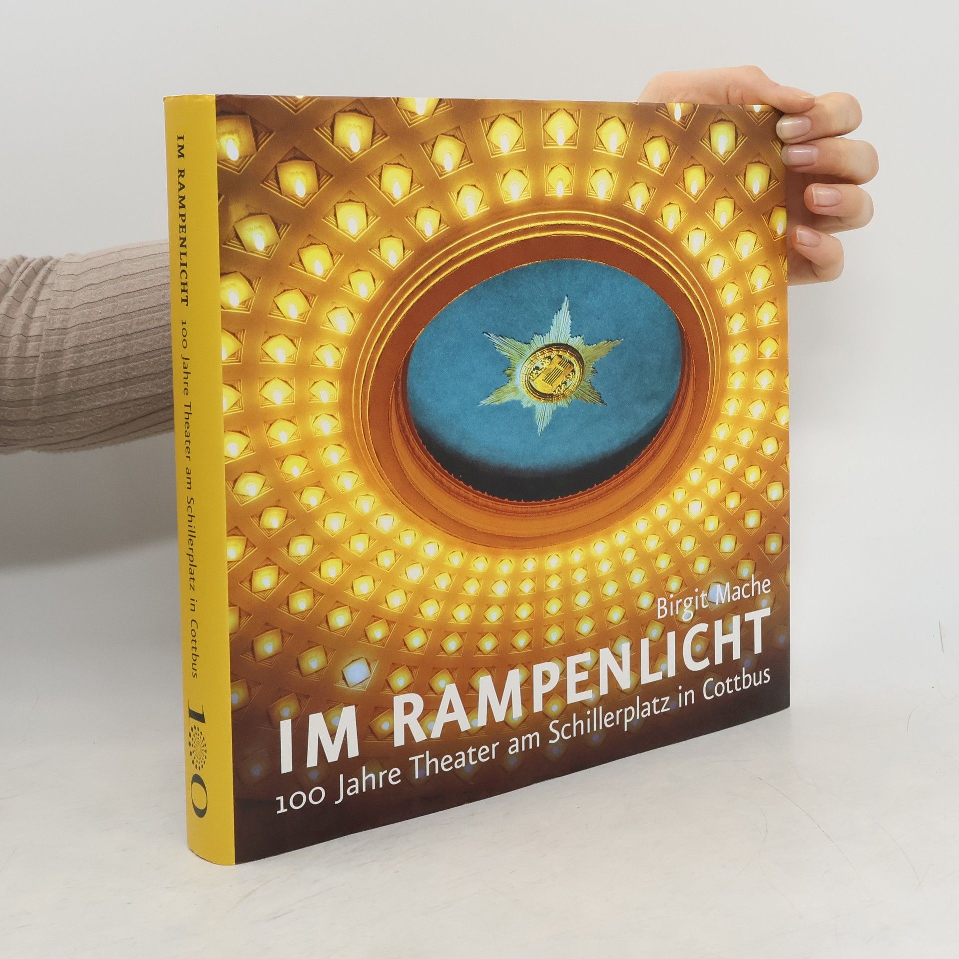 Birgit Mache Im Rampenlicht