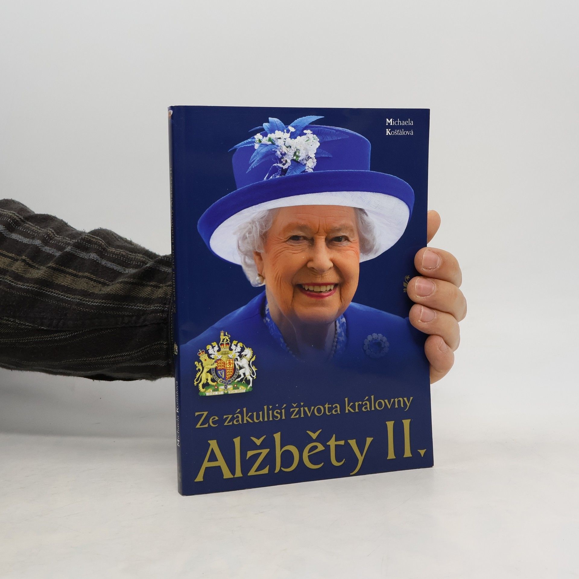 Michaela Košťálová Ze zákulisí života královny Alžběty II.
