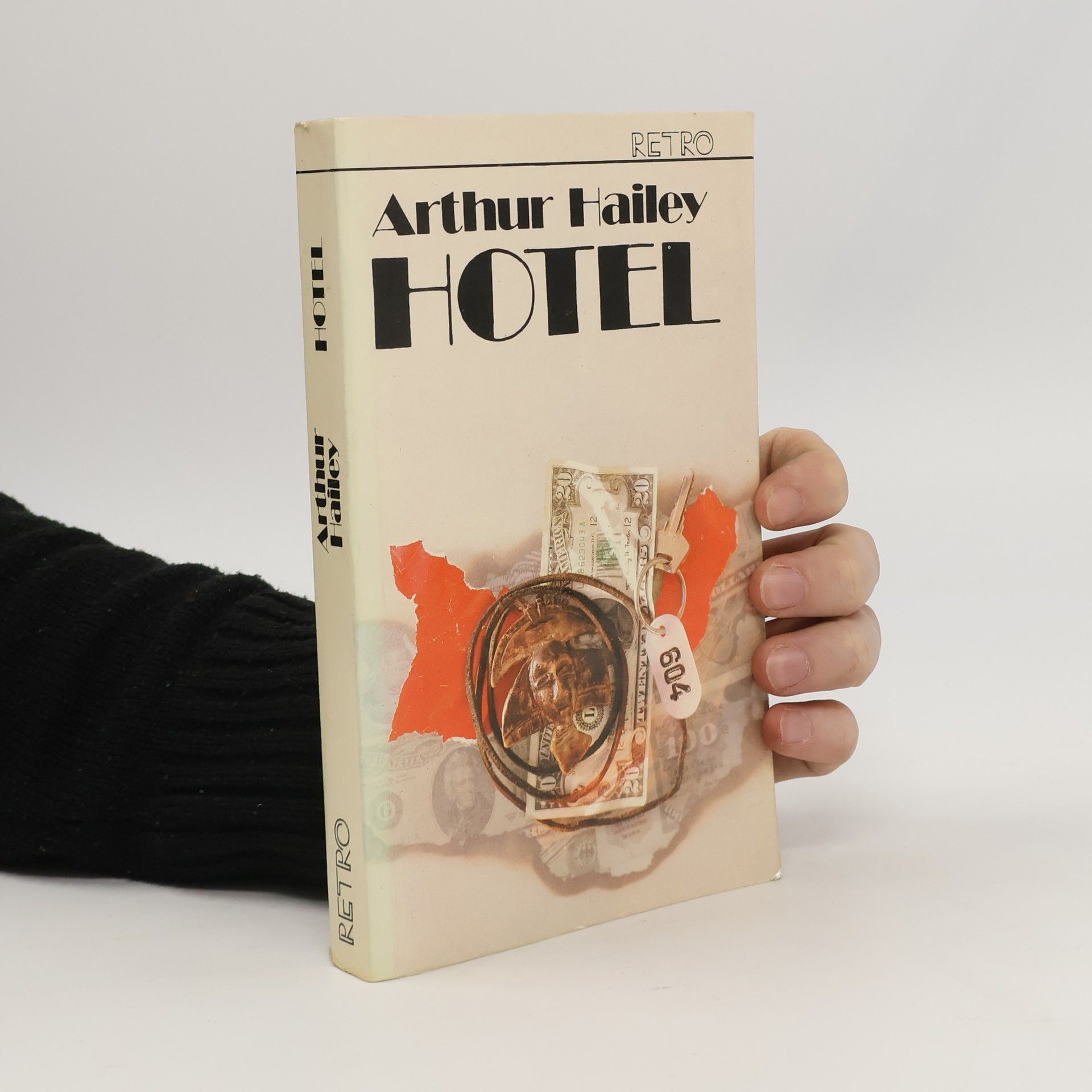 Arthur Hailey Hotel