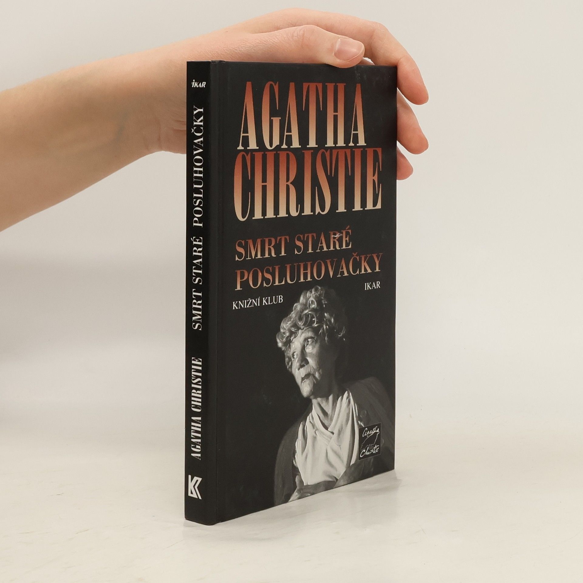 Agatha Christie Smrt staré posluhovačky