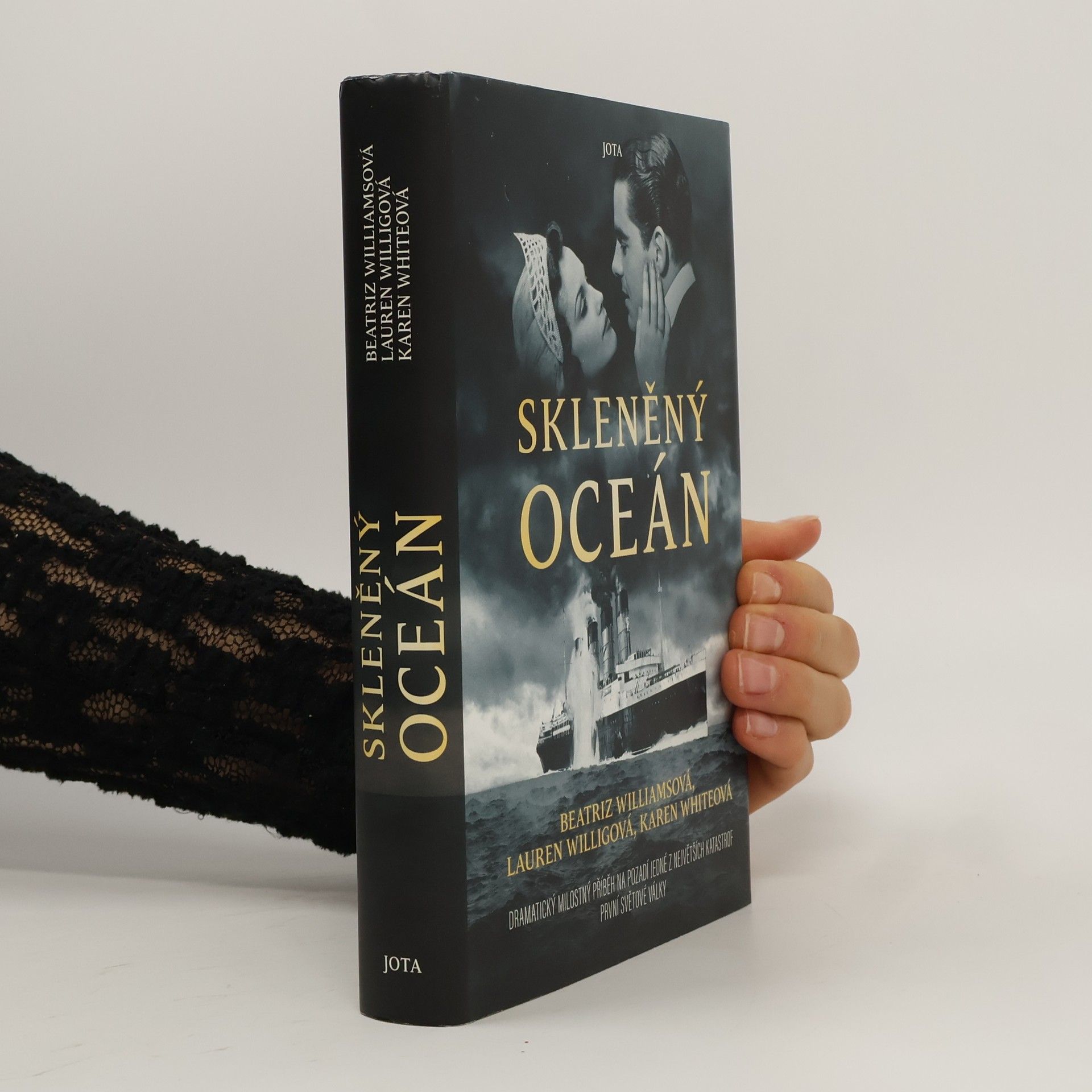 Beatriz Williams Skleněný oceán