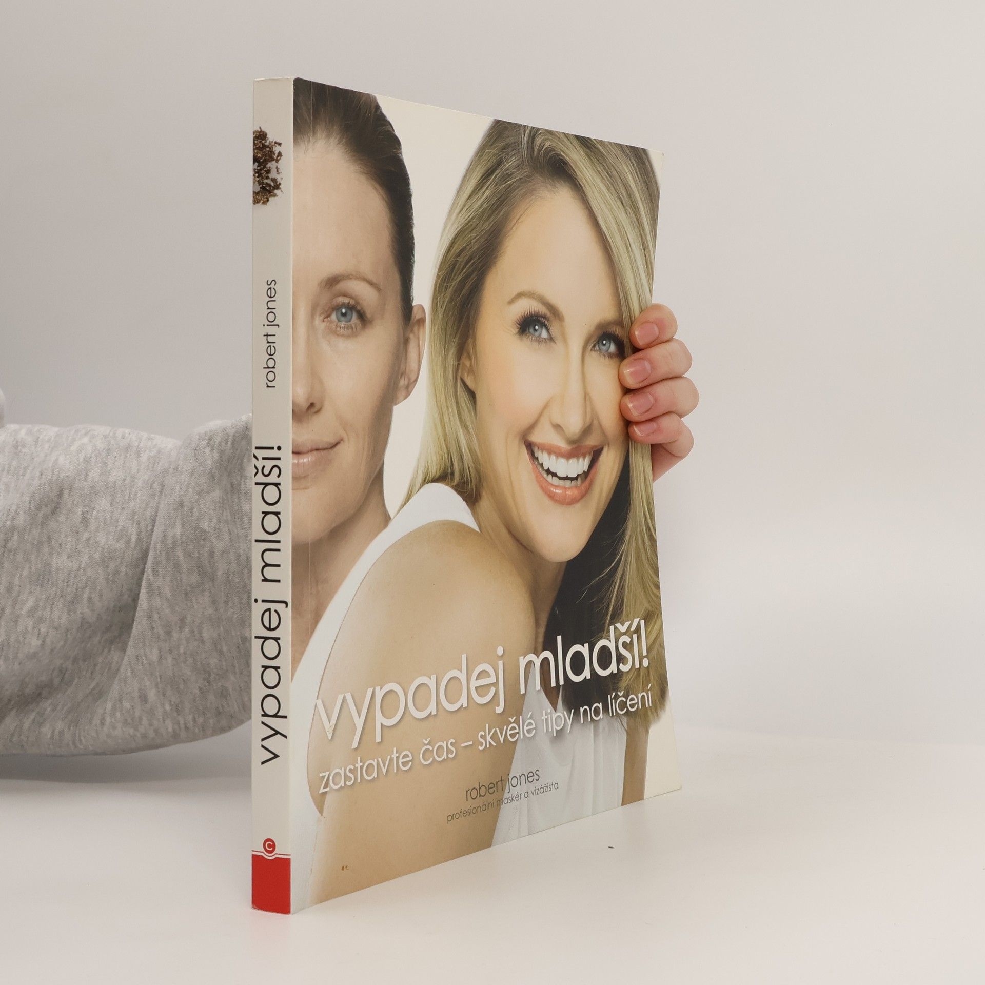 Robert W. Jones Vypadej mladší!