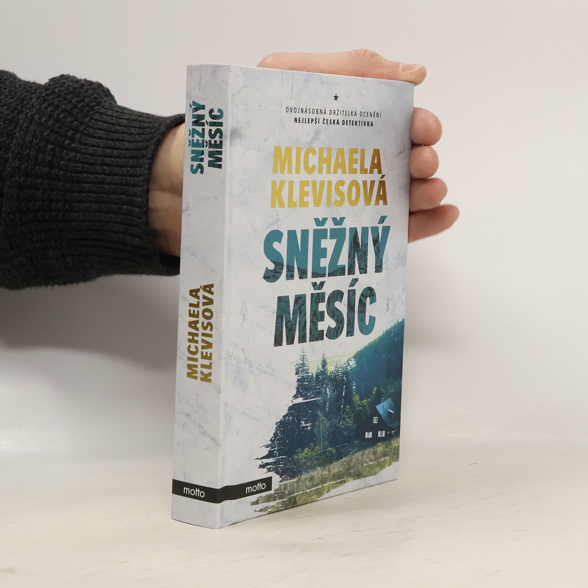 Michaela Klevisová Sněžný měsíc