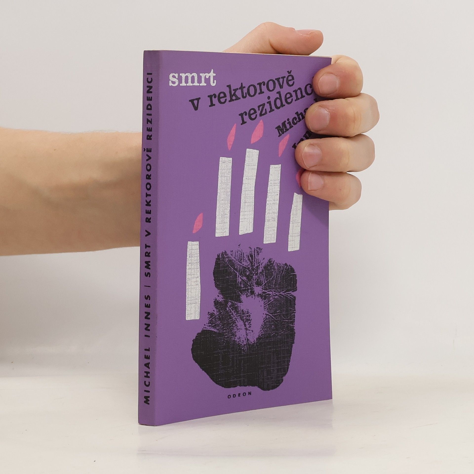 Michael Innes Smrt v rektorově rezidenci