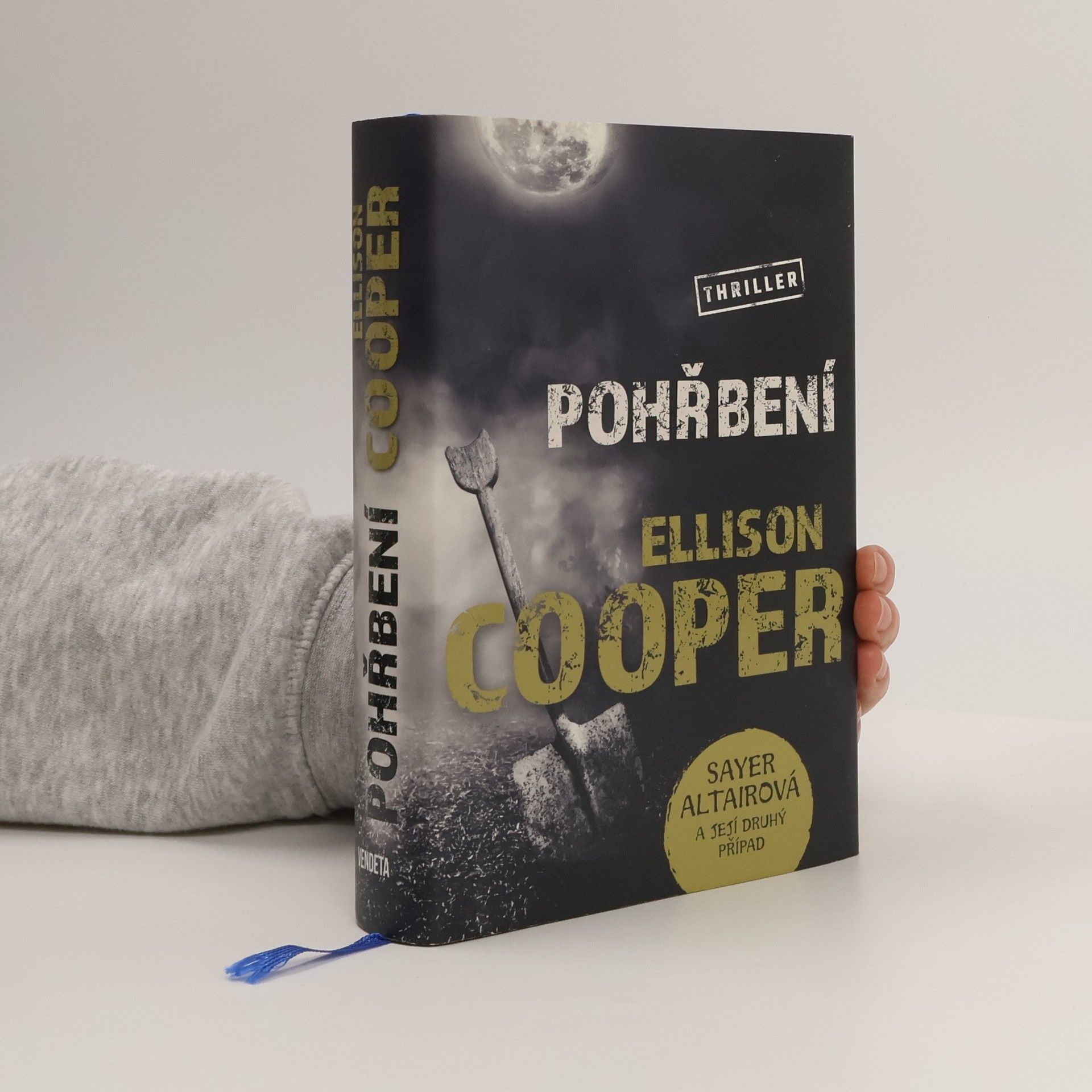 Ellison Cooper Pohřbení