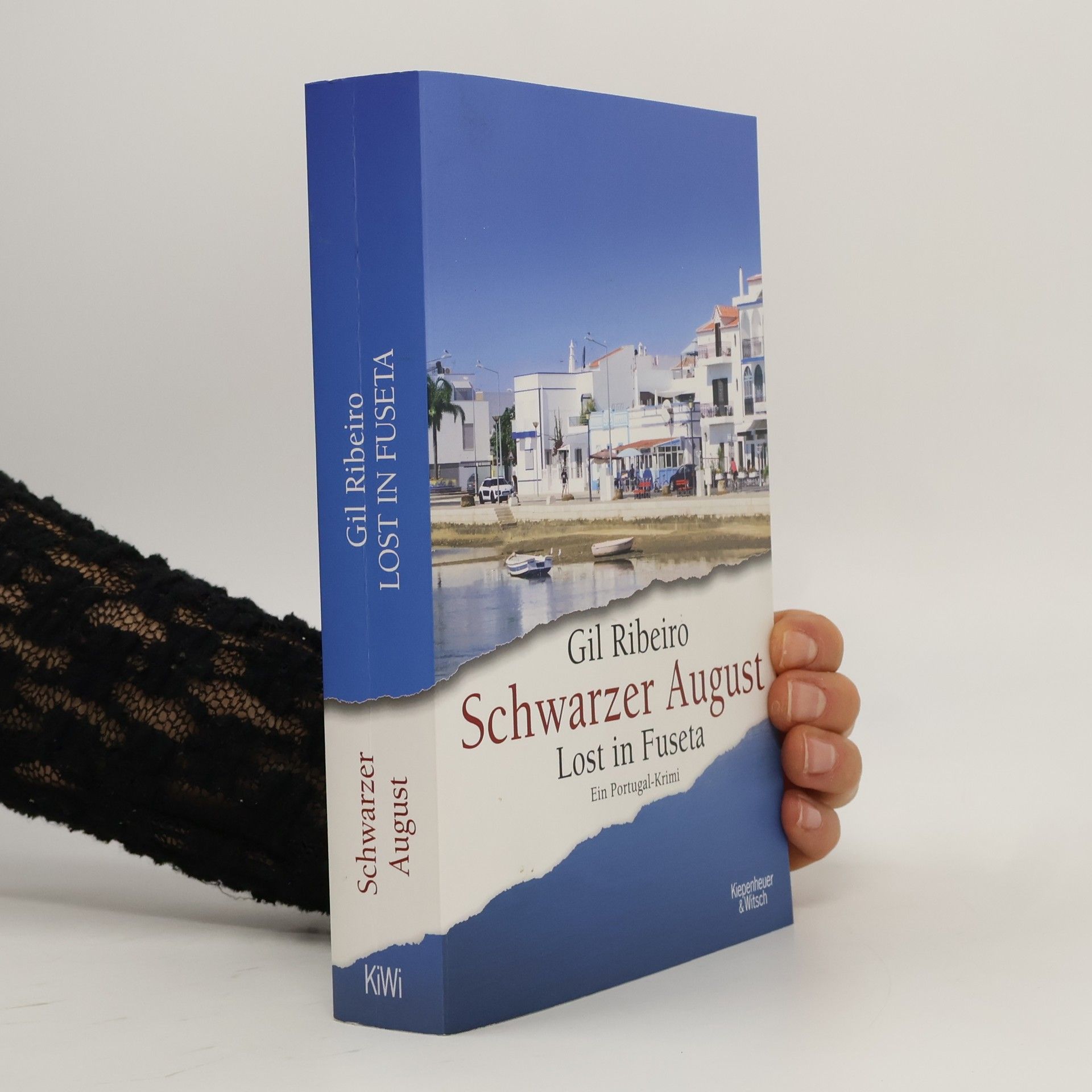 Gil Ribeiro Schwarzer August. Lost in Fuseta