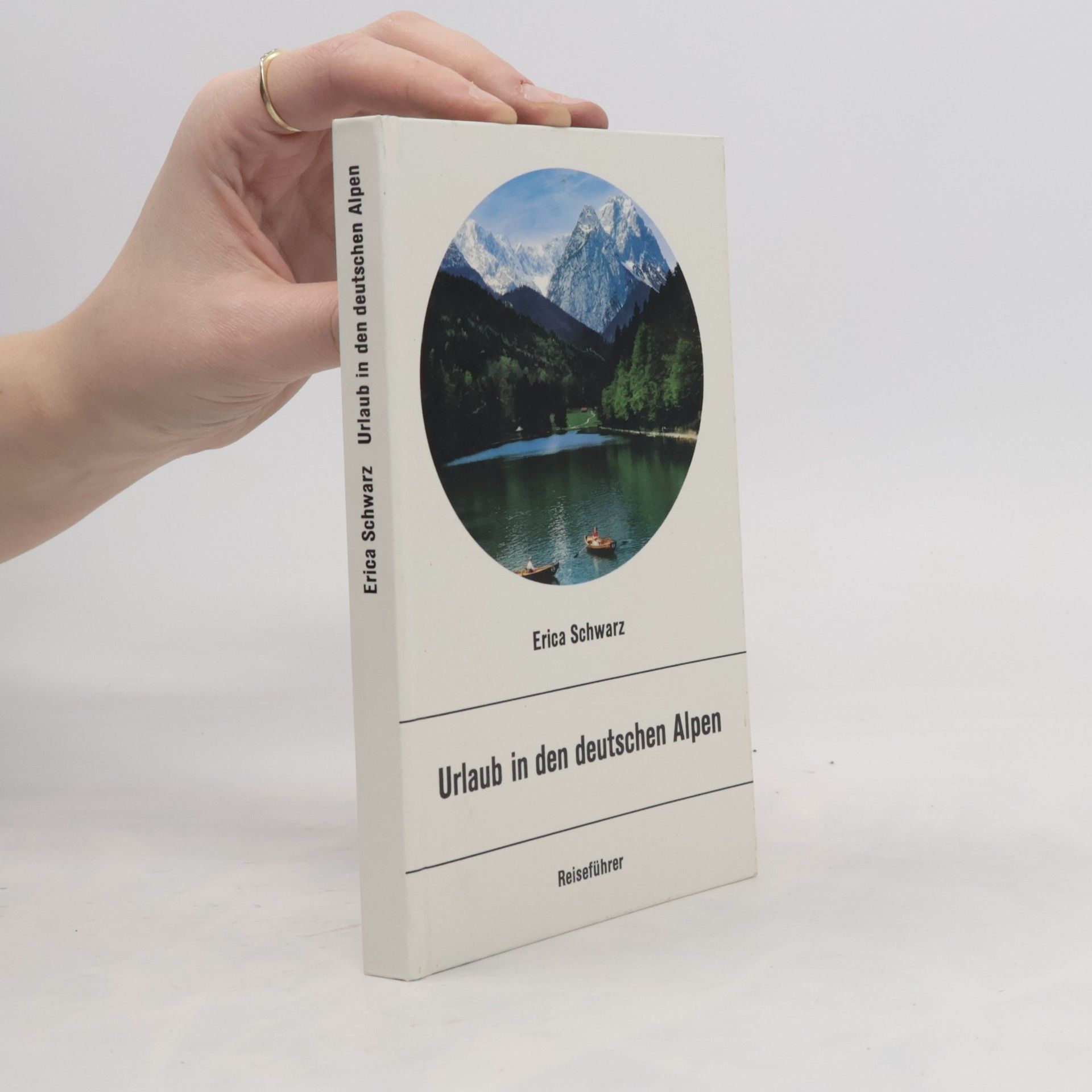 Erica Schwarz Urlaub in den deutschen Alpen