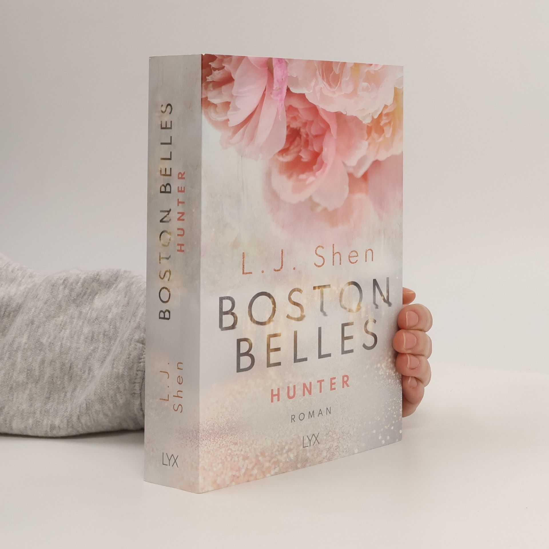 L. J. Shen Boston Belles - Hunter